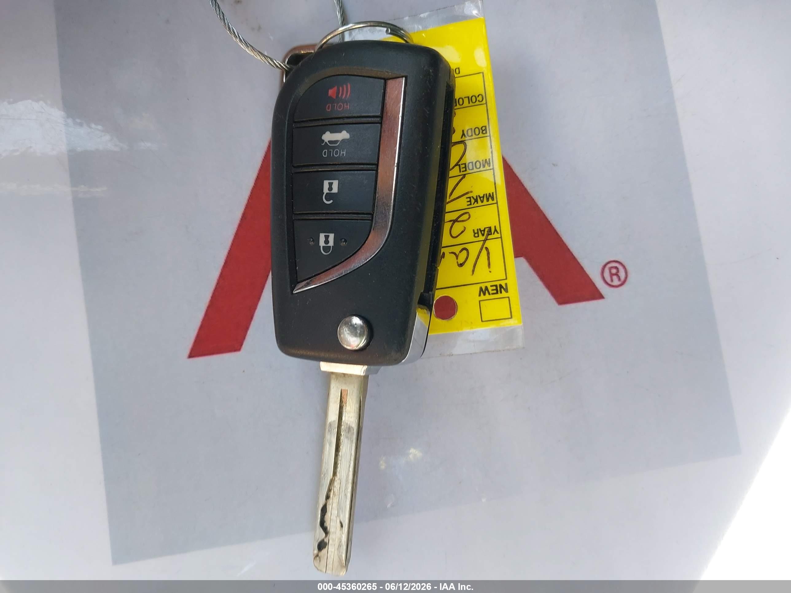 TOYOTA CAMRY image 11