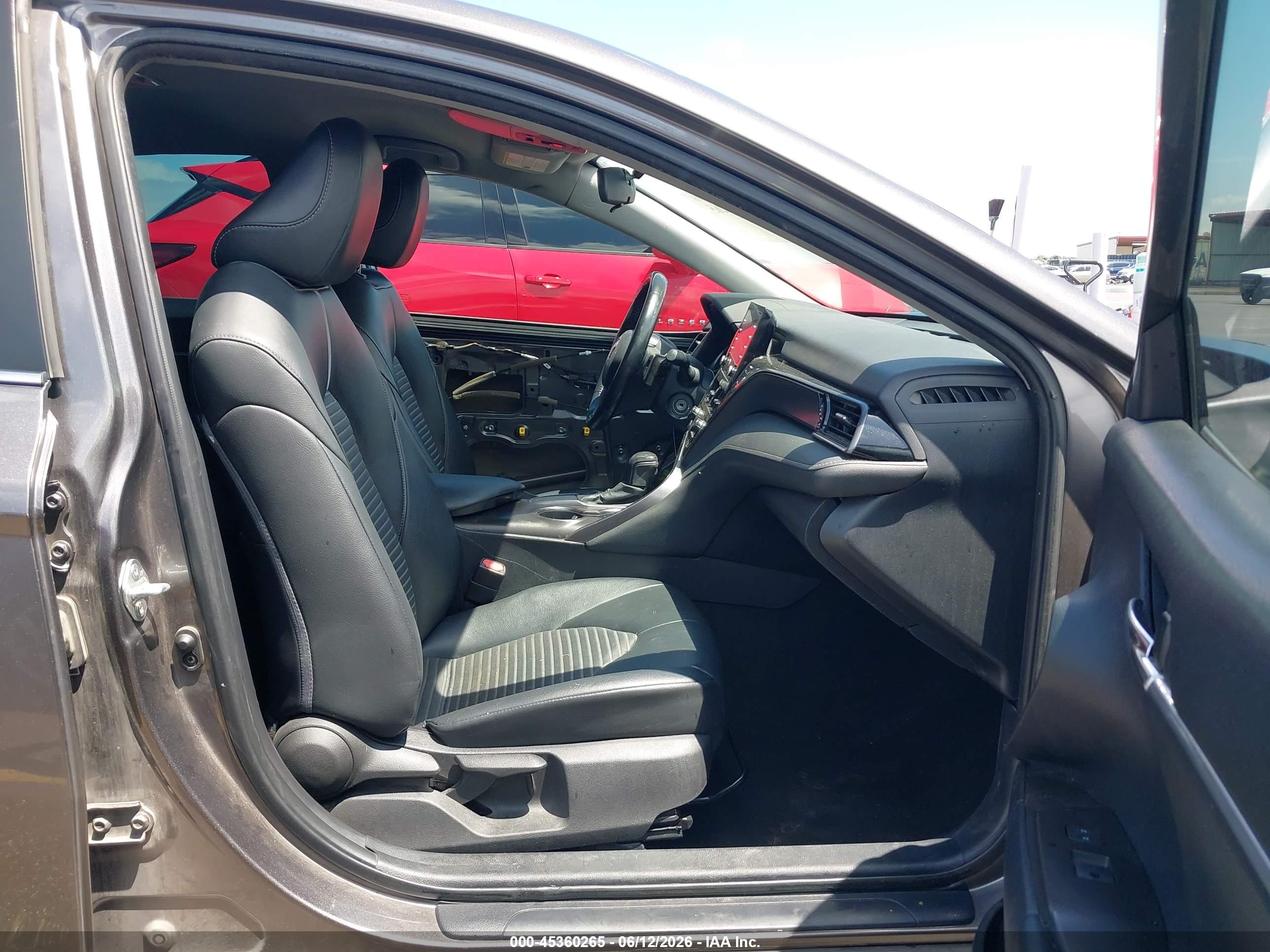 TOYOTA CAMRY image 5