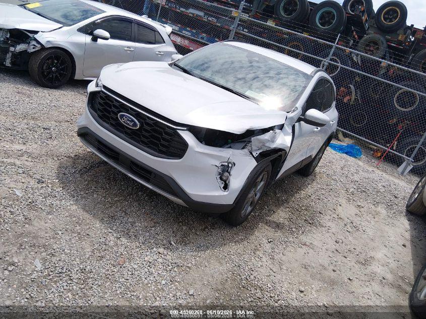 FORD ESCAPE image 2