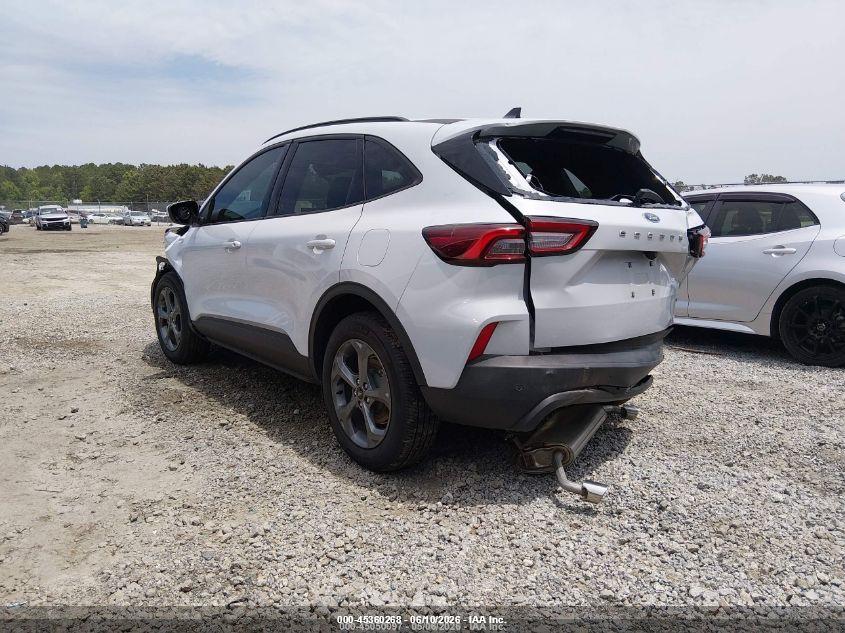 FORD ESCAPE image 3