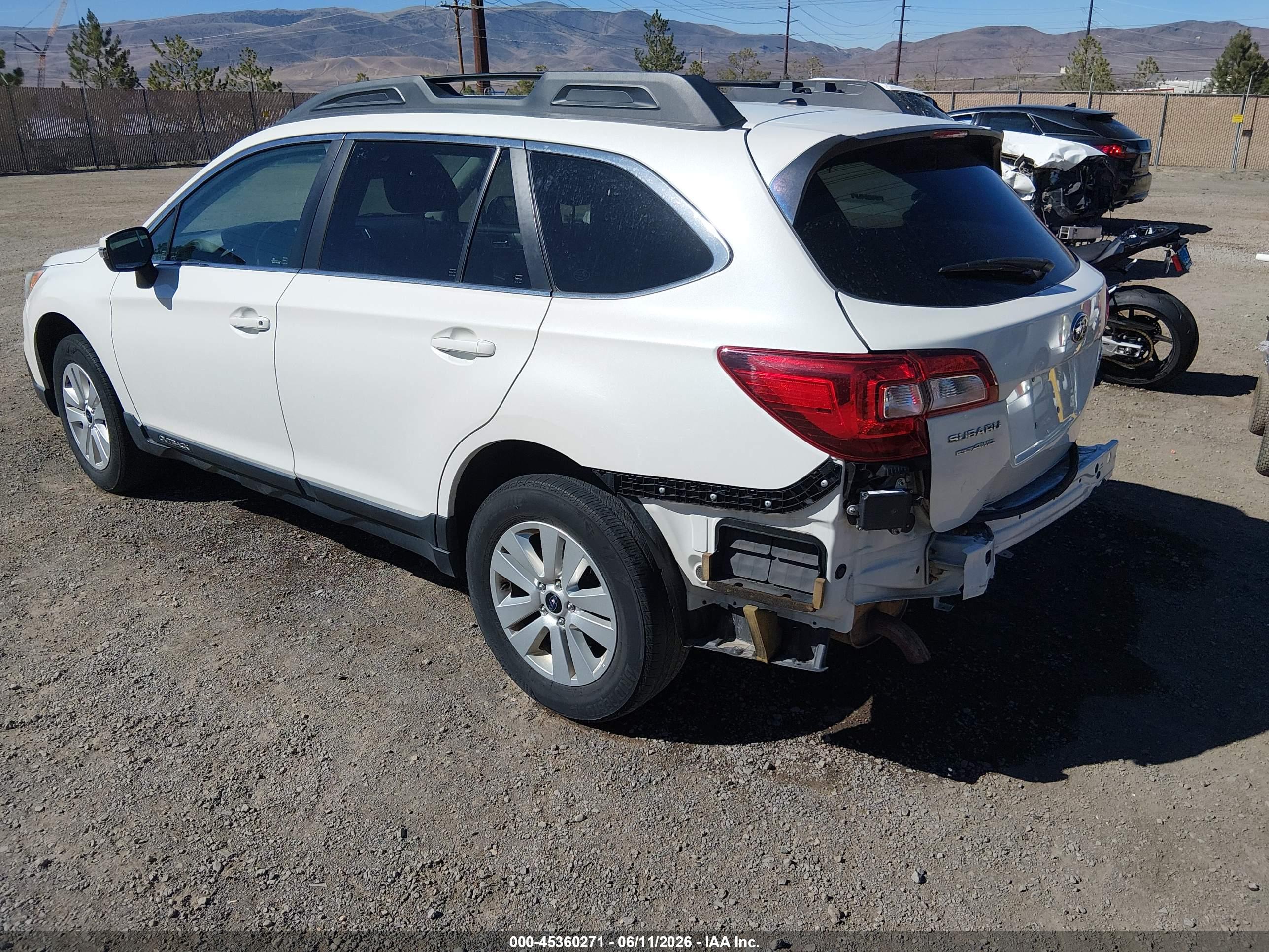 SUBARU OUTBACK image 3