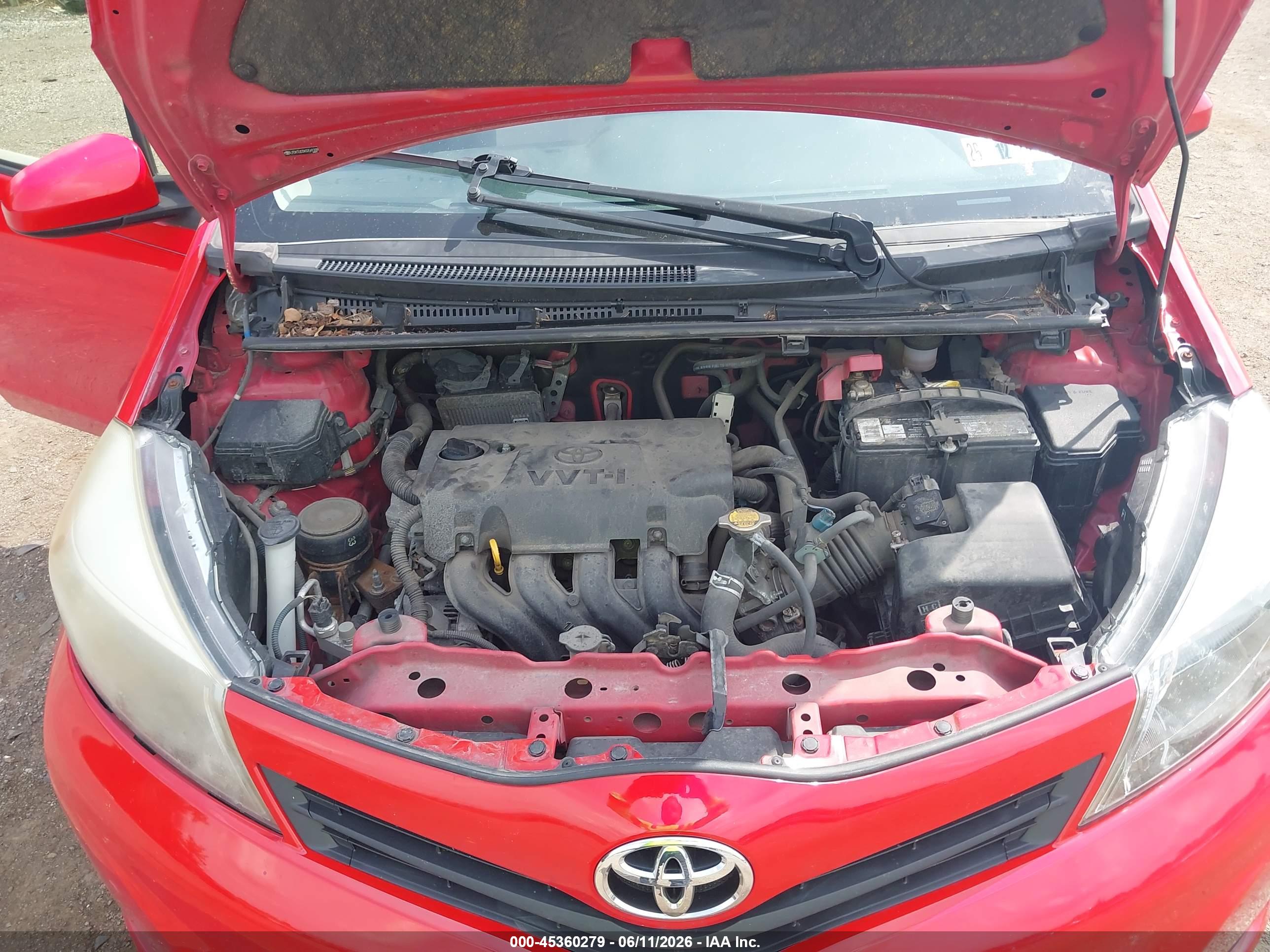 TOYOTA YARIS image 10