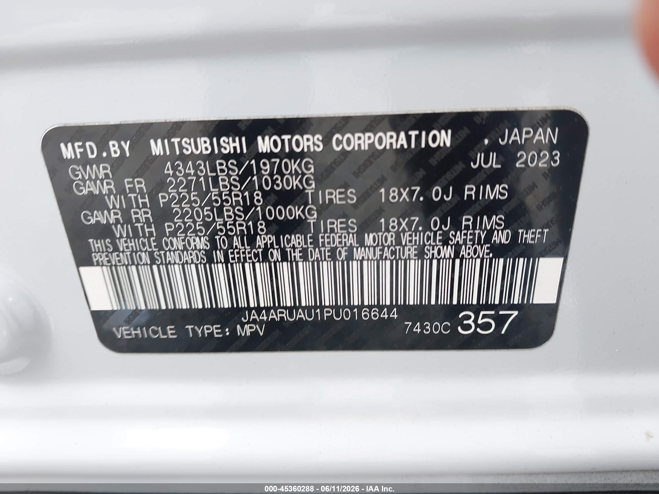 MITSUBISHI OUTLANDER image 9