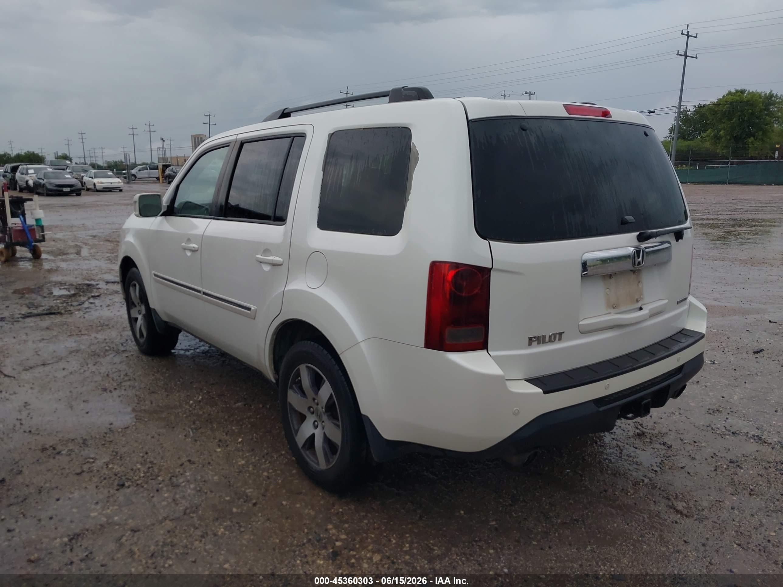 HONDA PILOT image 3