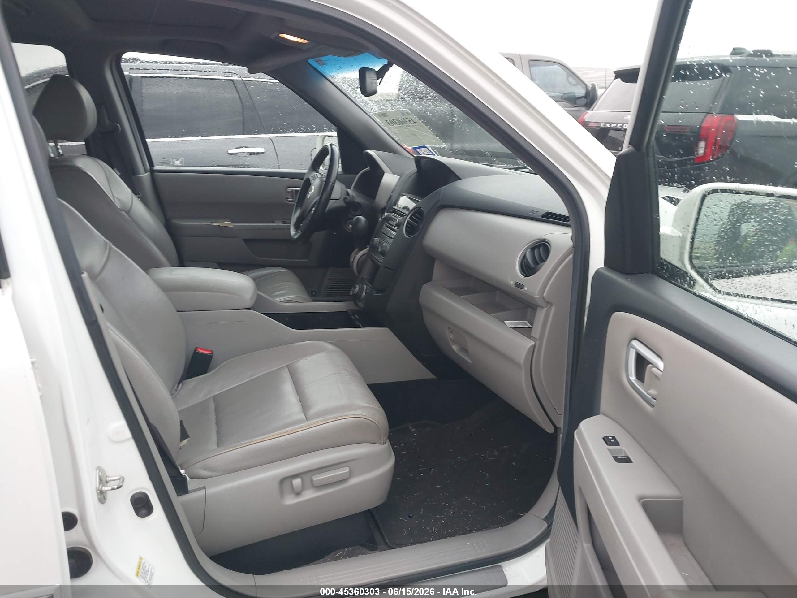 HONDA PILOT image 5
