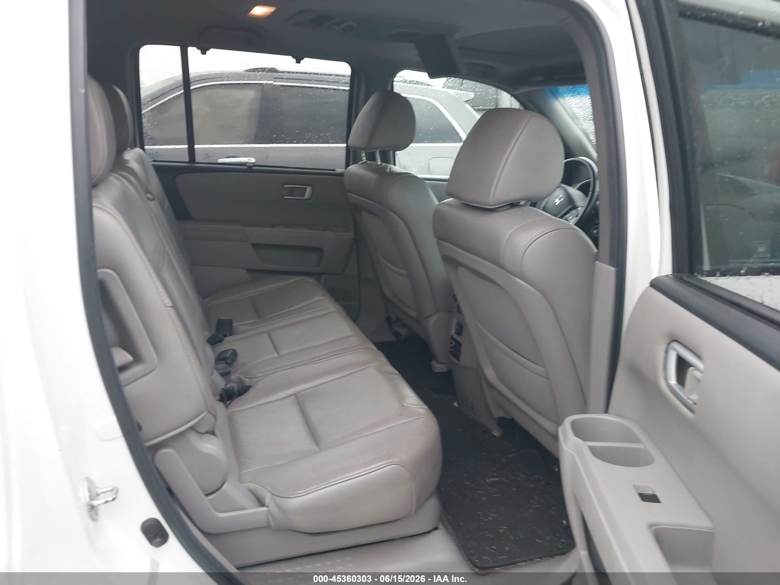 HONDA PILOT image 8