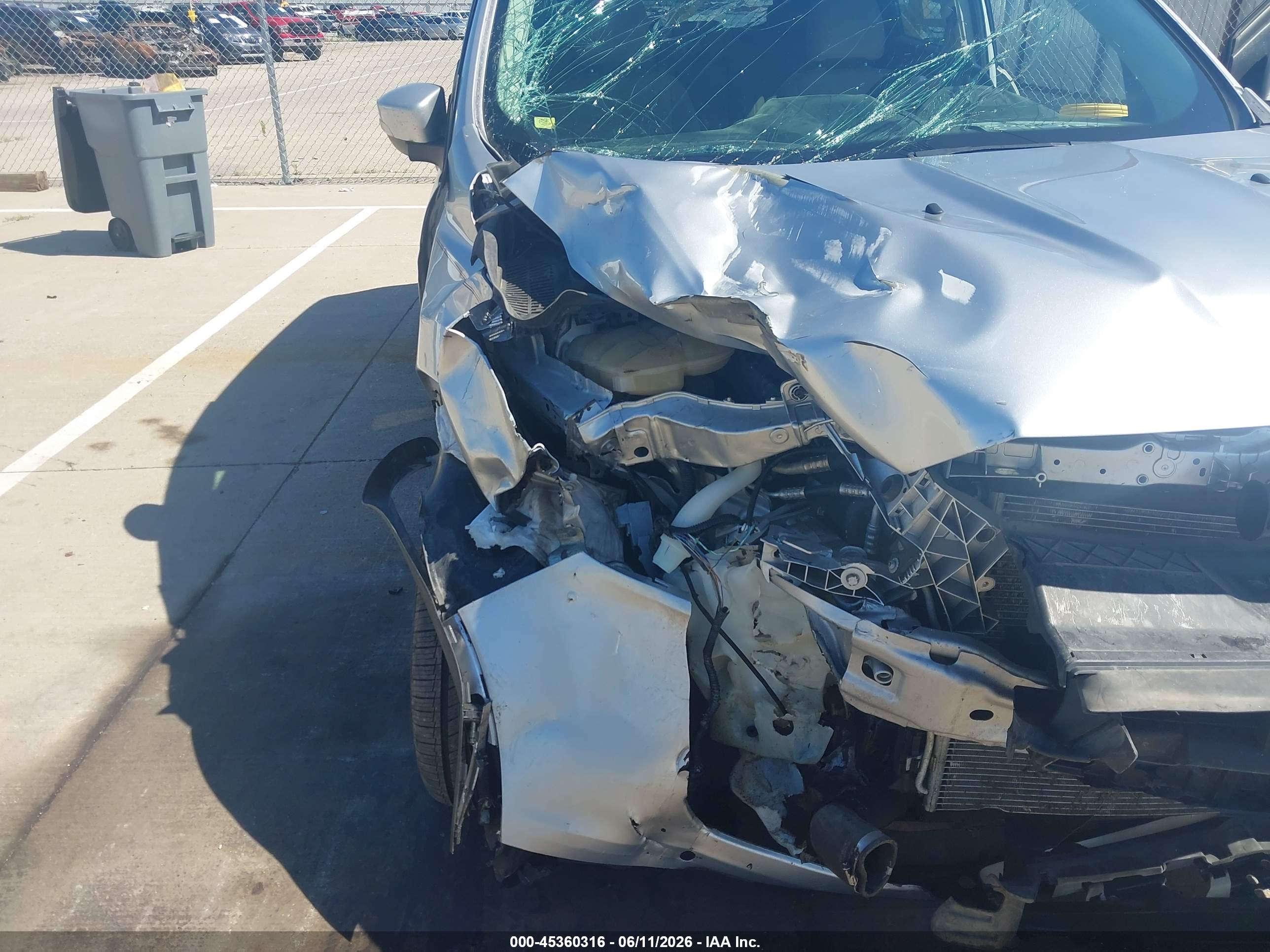 FORD ESCAPE image 6