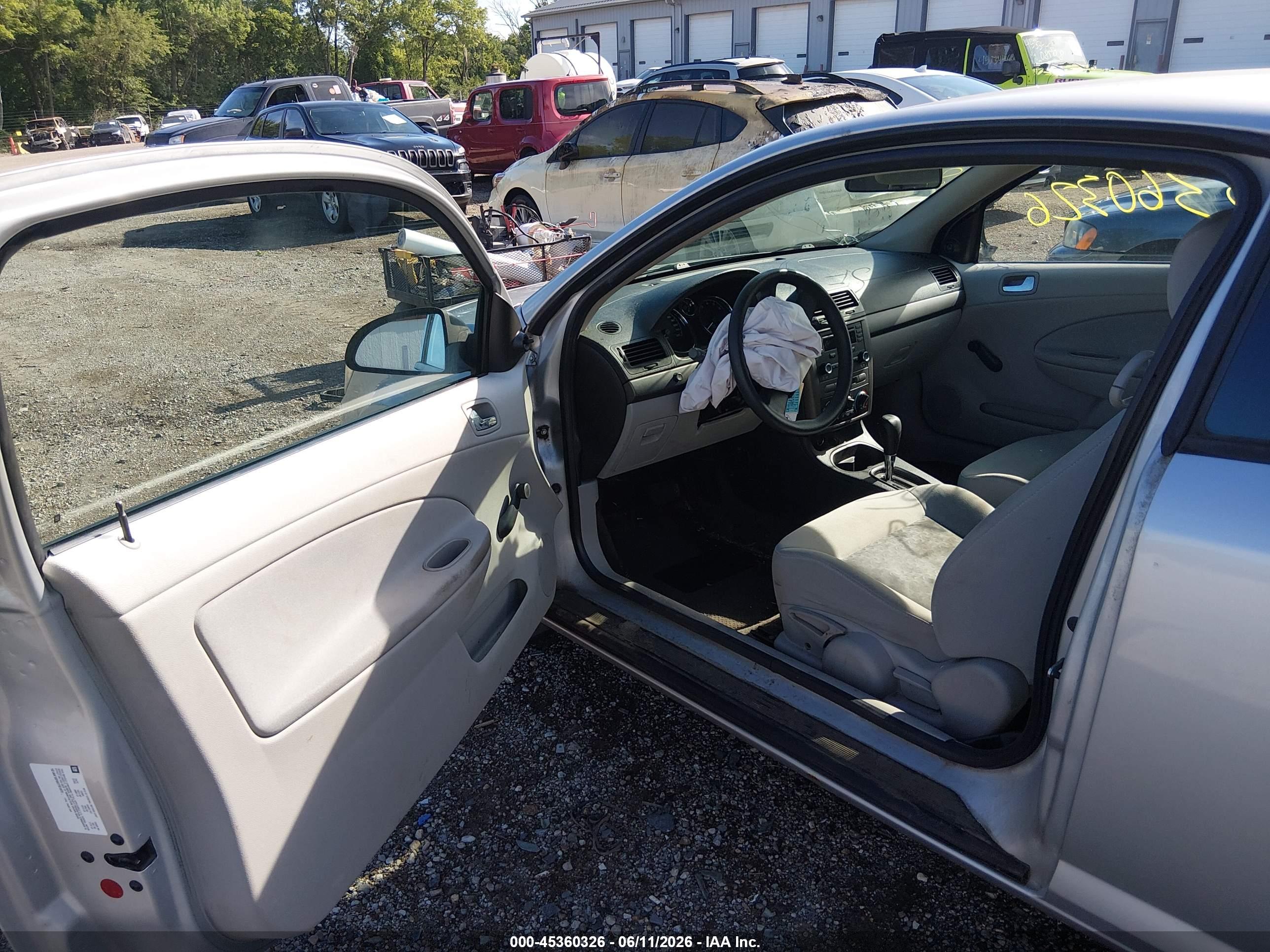 CHEVROLET COBALT image 5