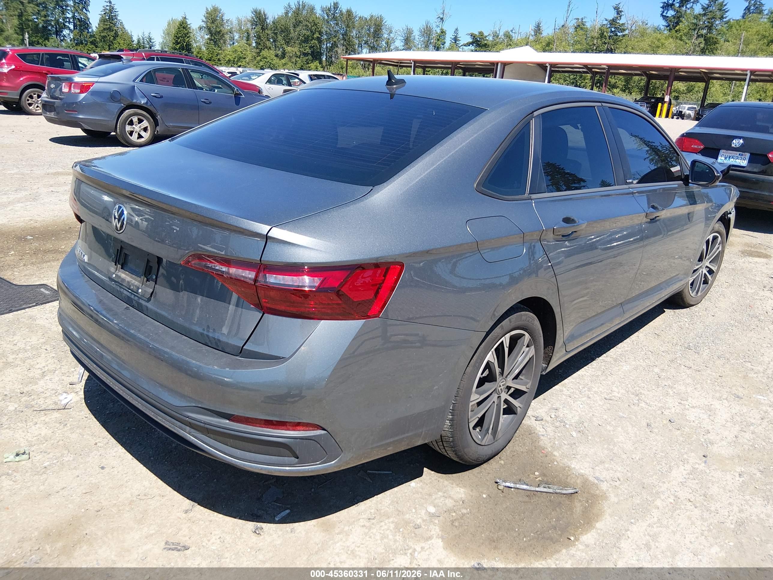 VOLKSWAGEN JETTA image 4