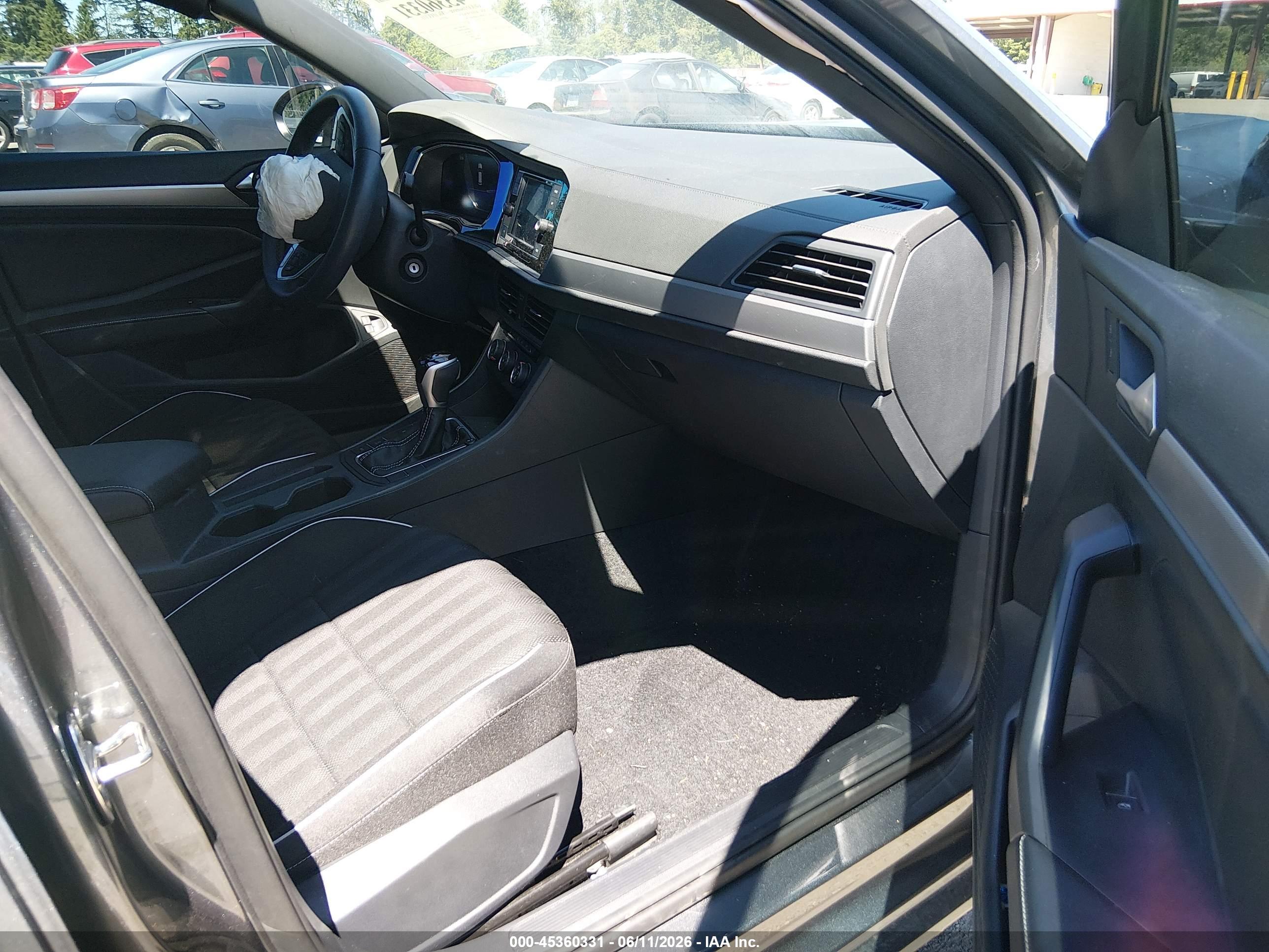 VOLKSWAGEN JETTA image 5