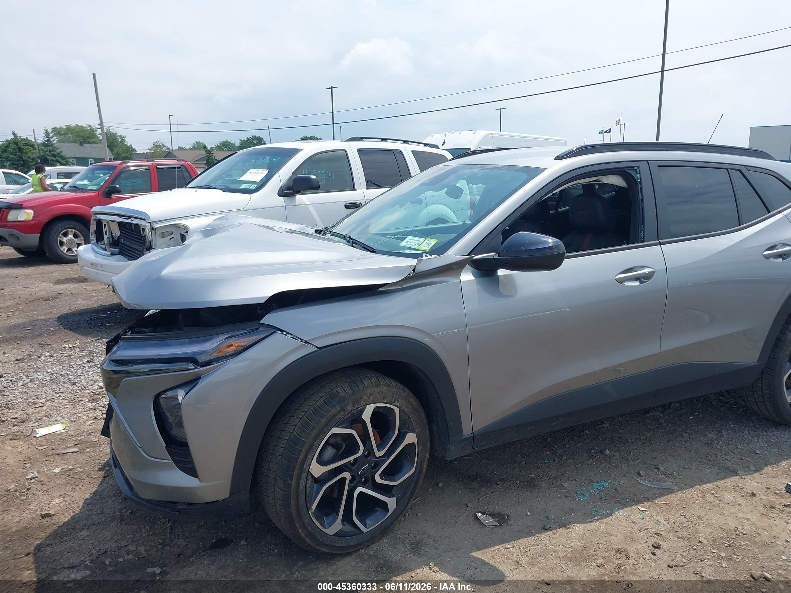 CHEVROLET TRAX image 6