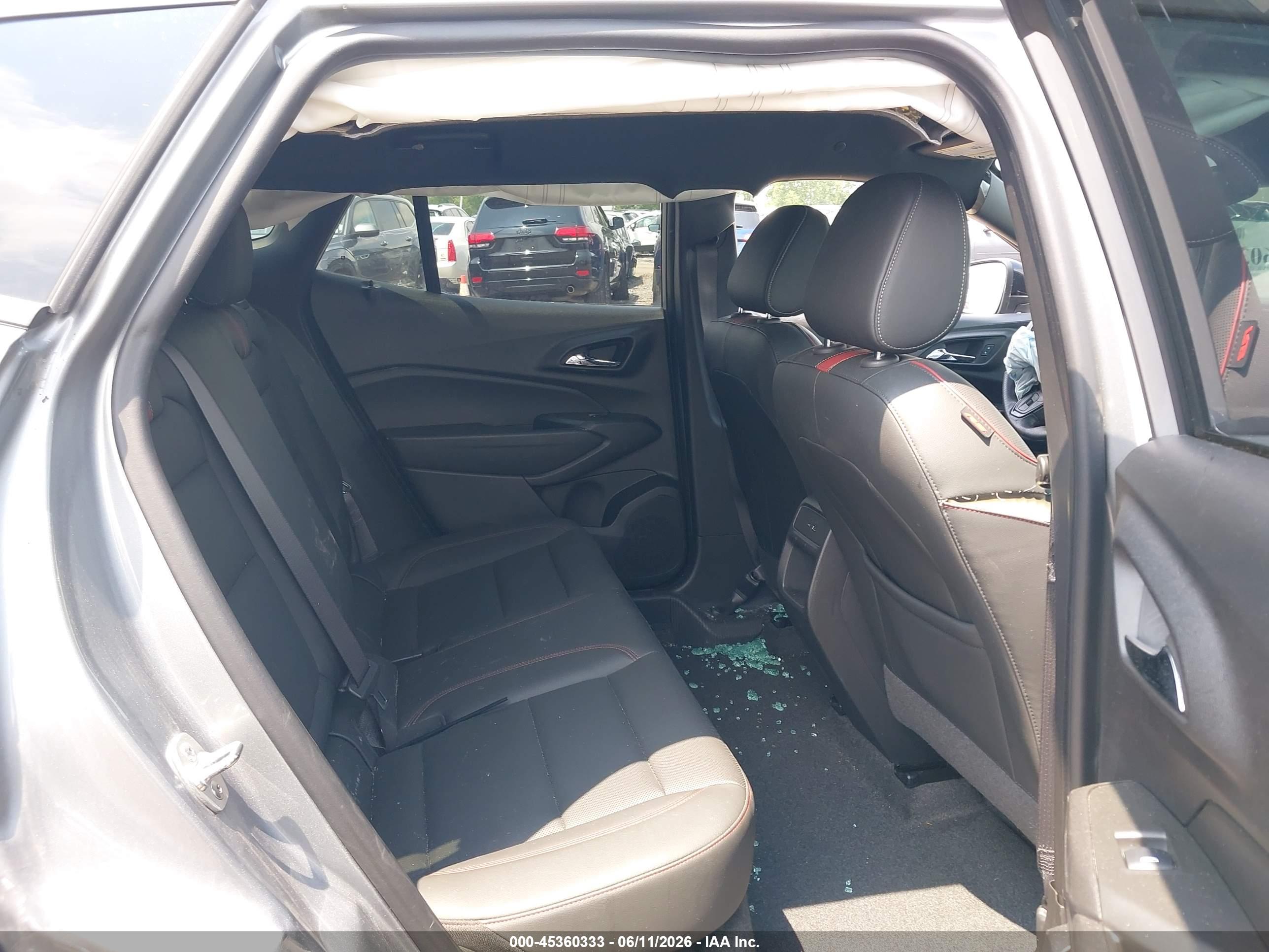CHEVROLET TRAX image 8