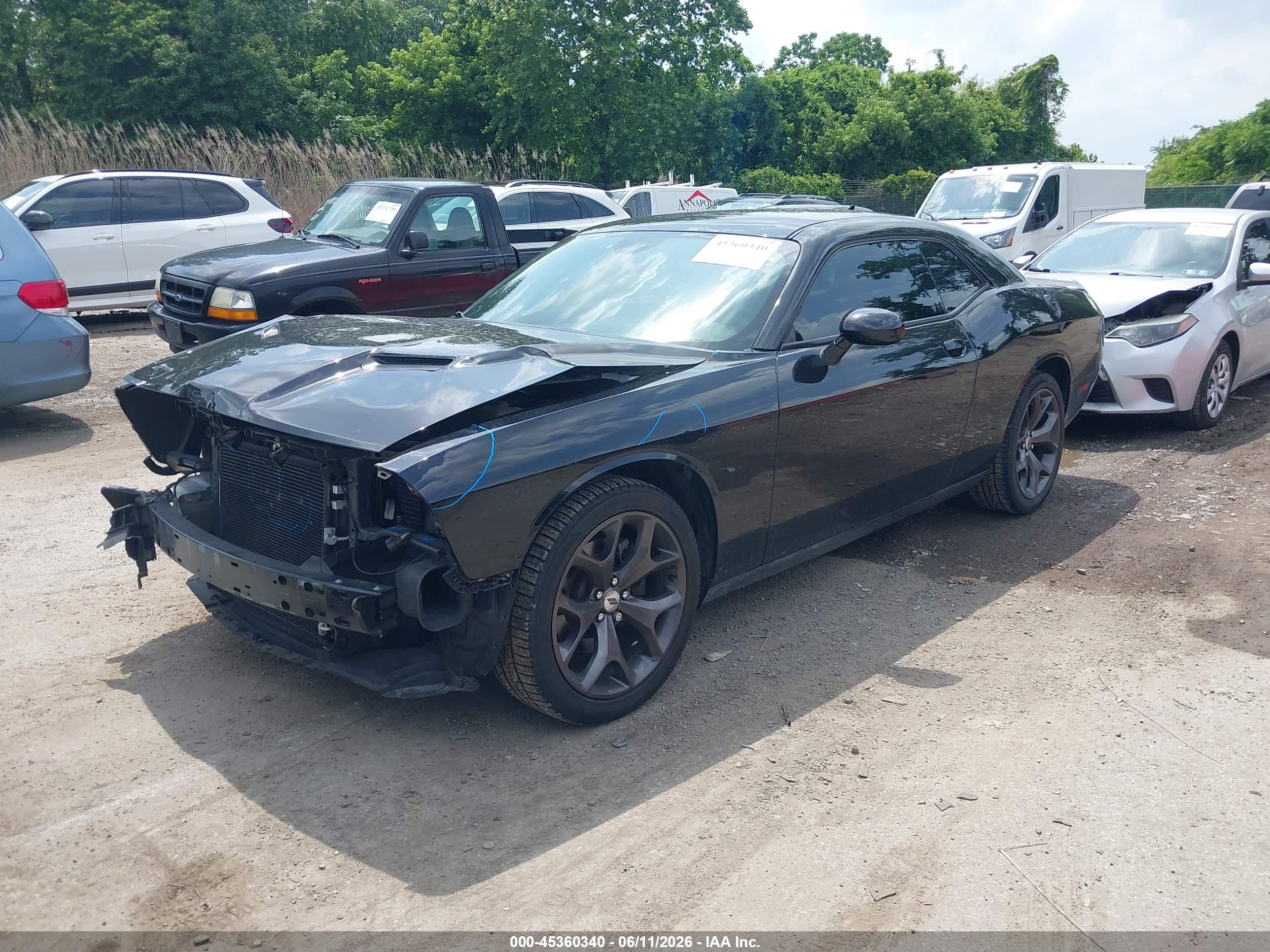 DODGE CHALLENGER image 2