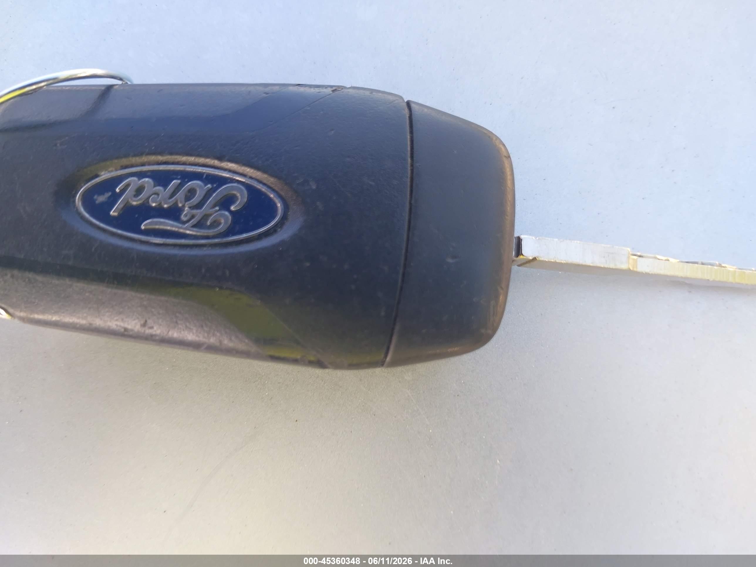 FORD FUSION image 11