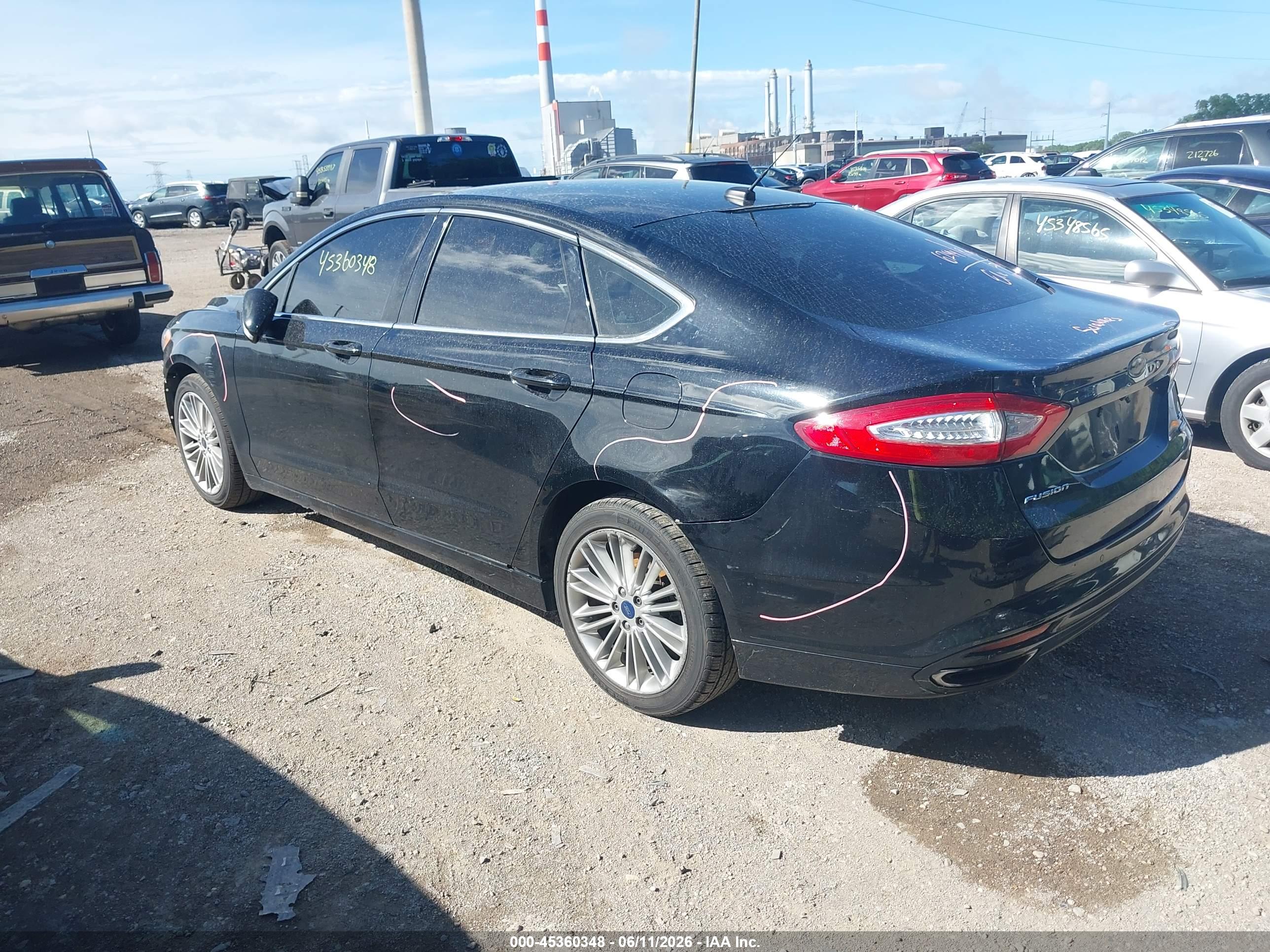 FORD FUSION image 3