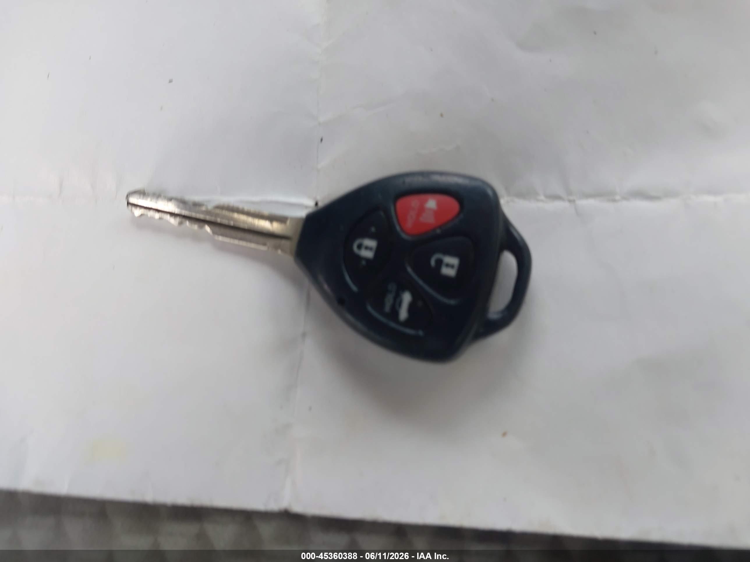 TOYOTA CAMRY image 11