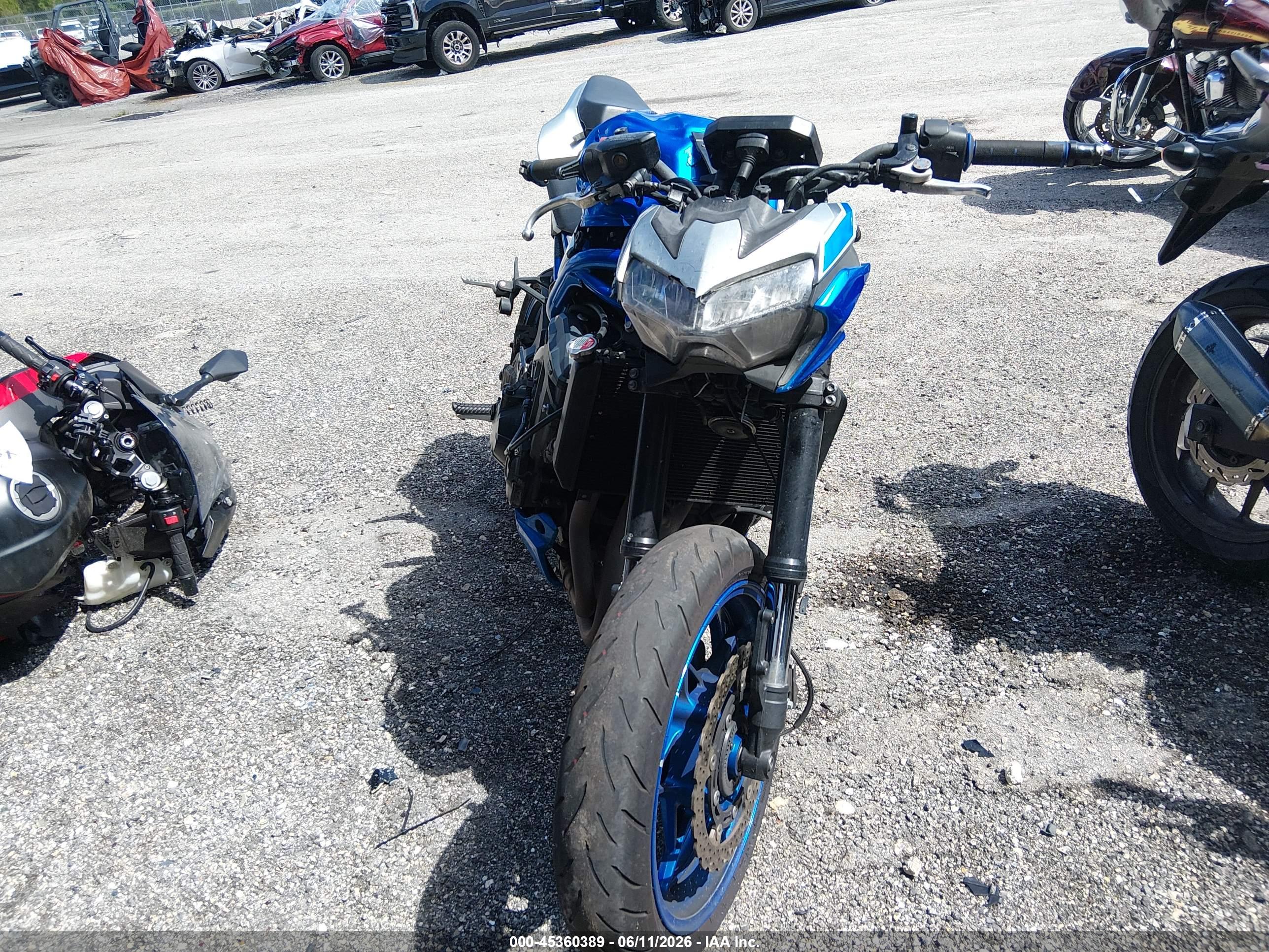 KAWASAKI ZR900 image 5