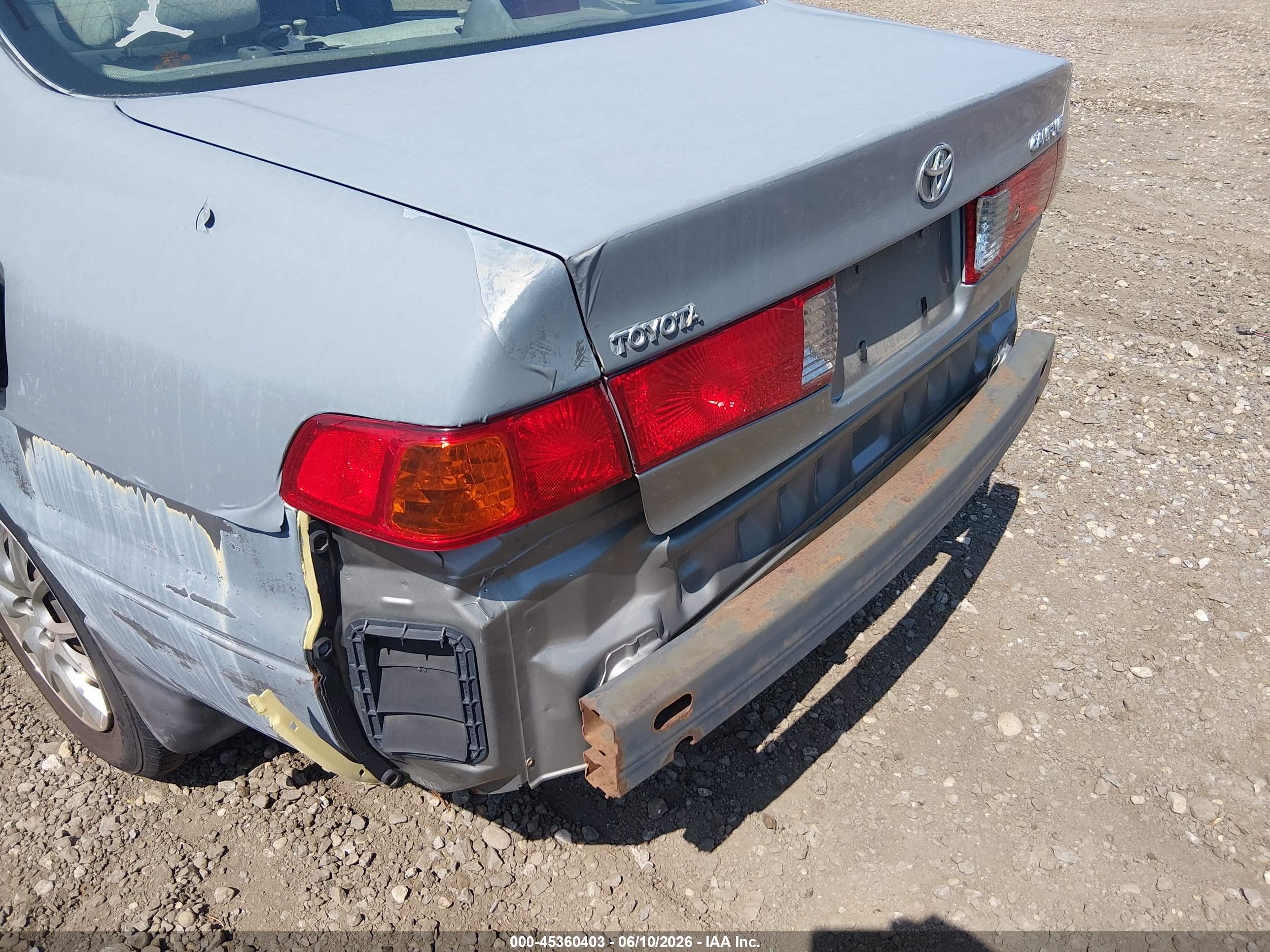 TOYOTA CAMRY image 6