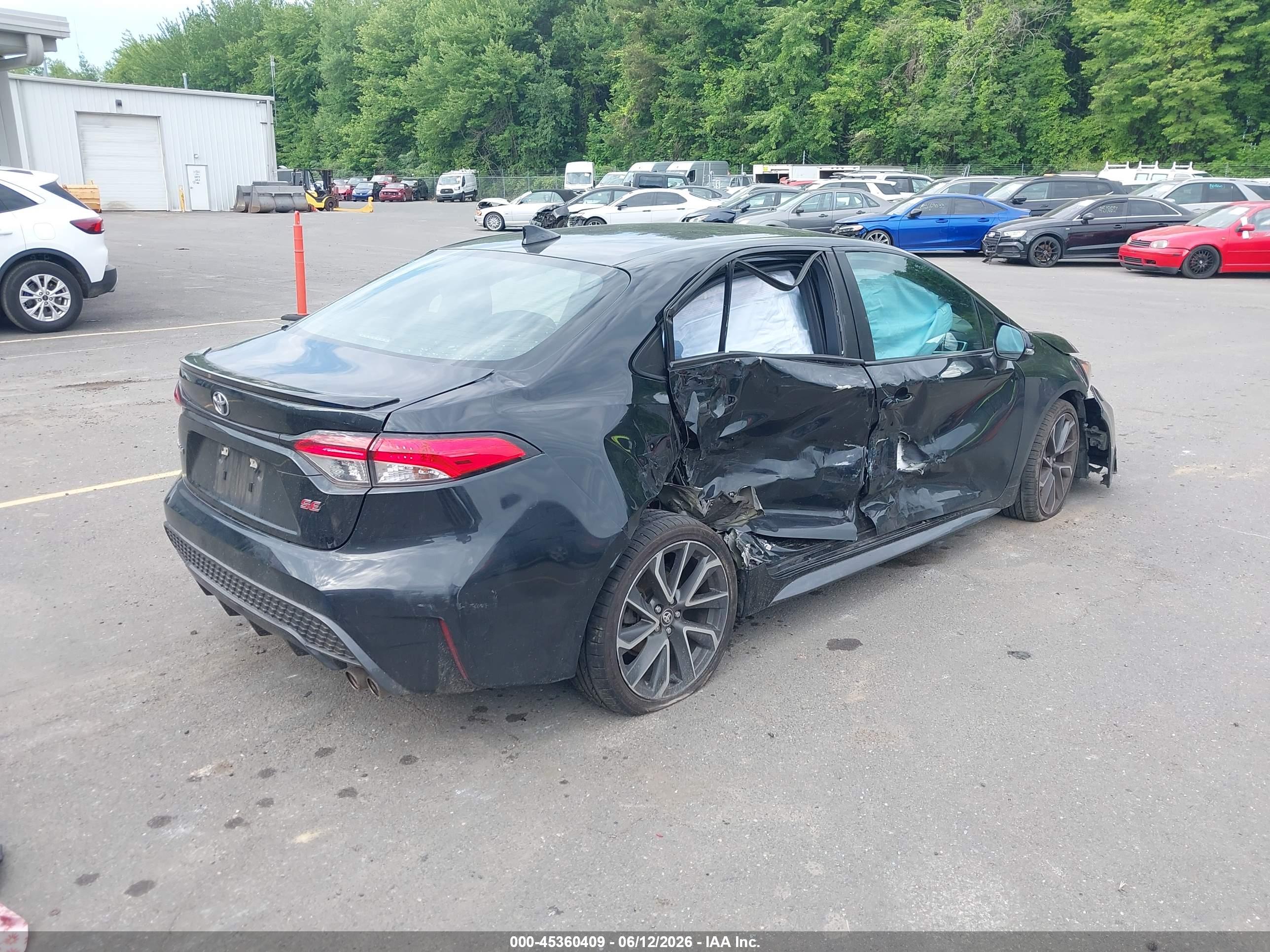 TOYOTA COROLLA image 4