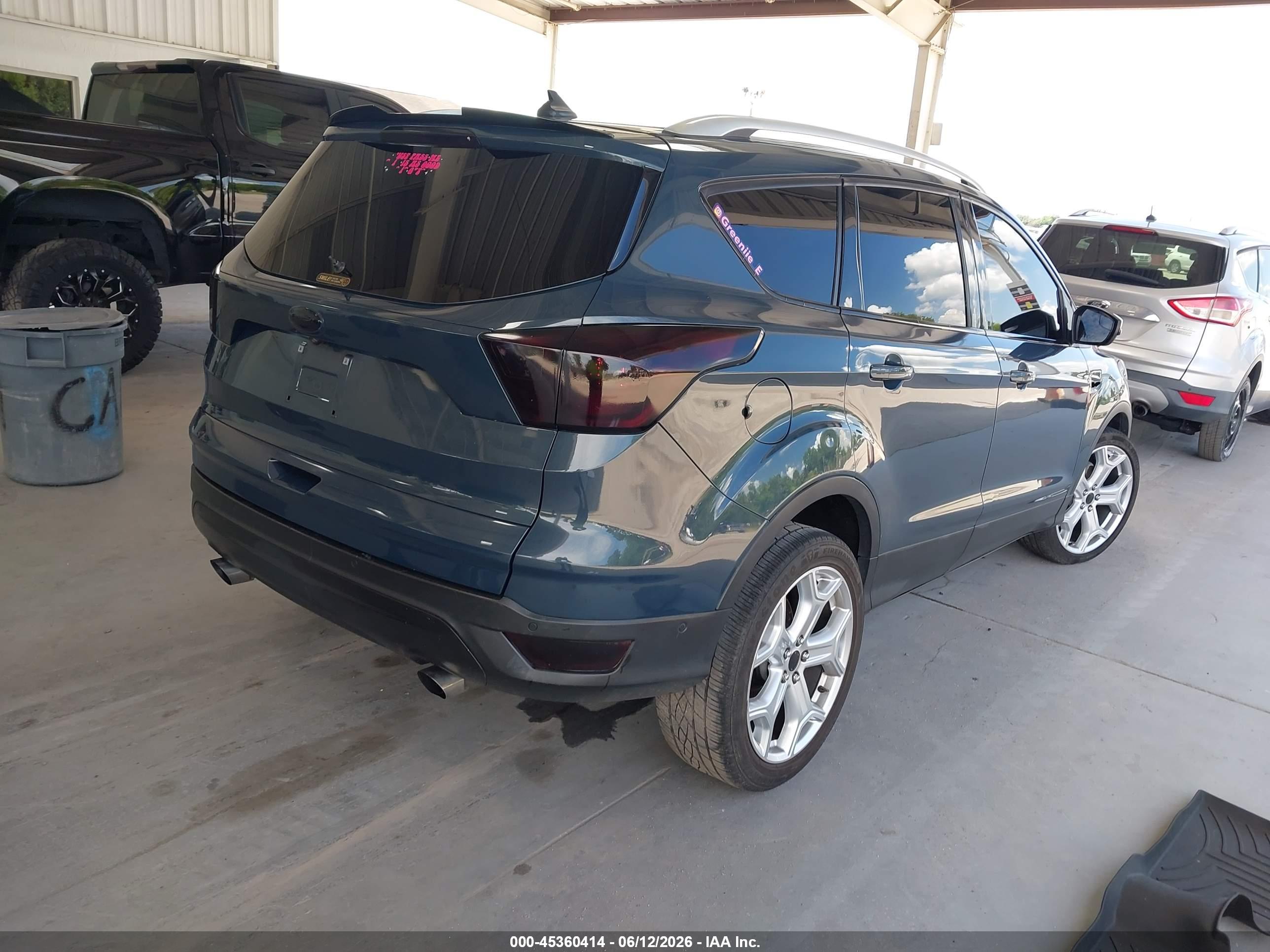 FORD ESCAPE image 4