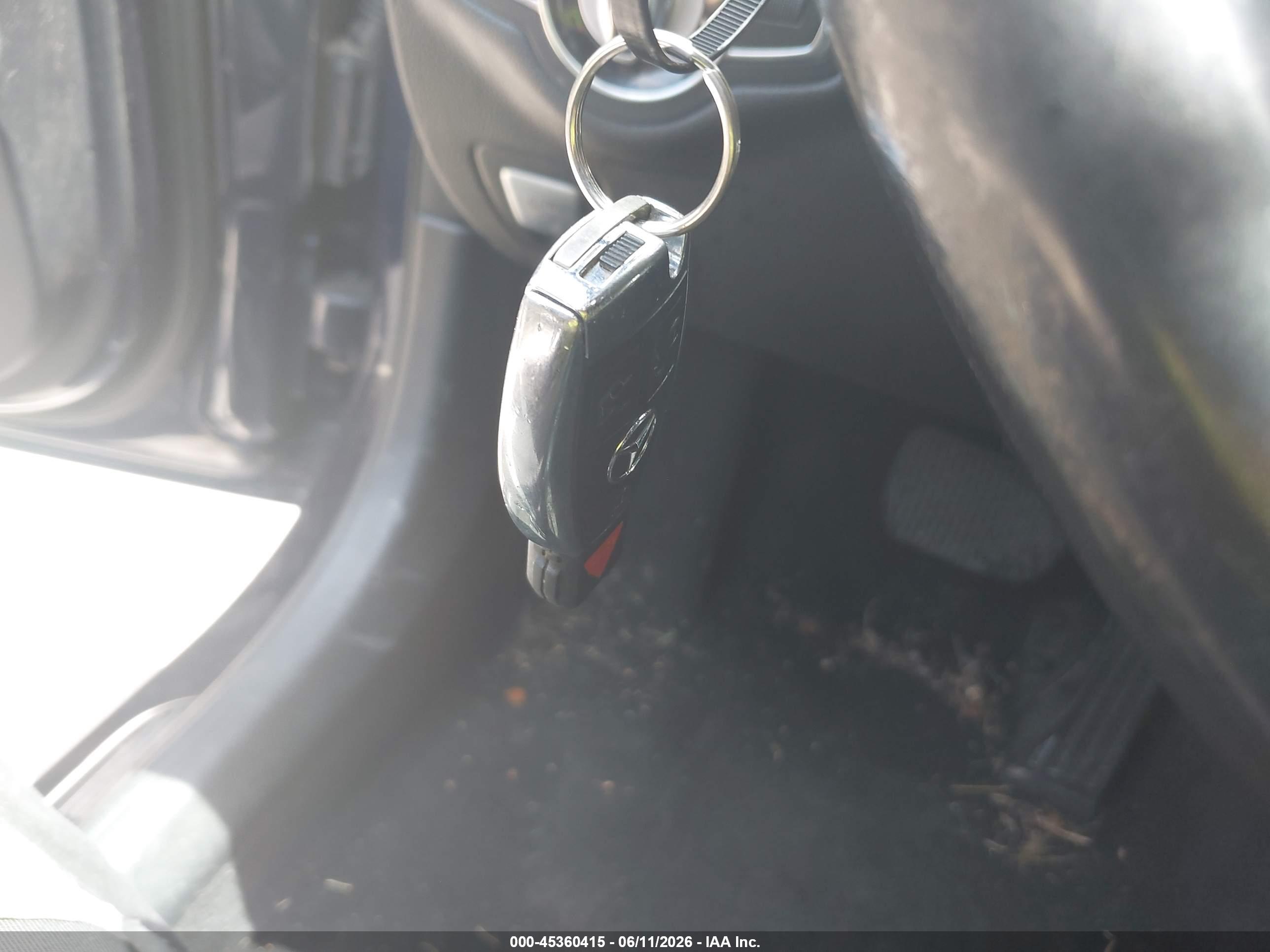 MERCEDES-BENZ C image 11