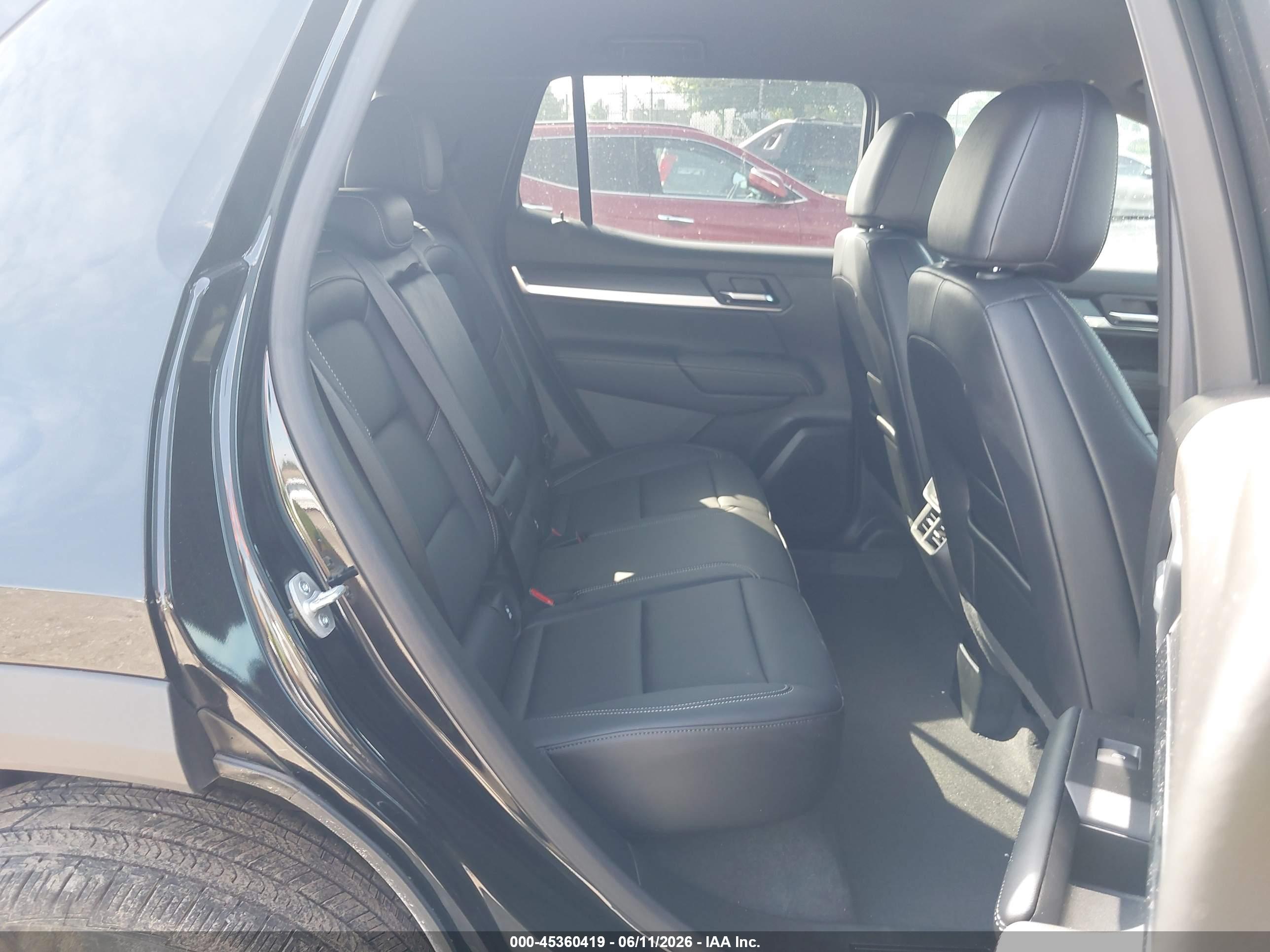 GMC TERRAIN image 8