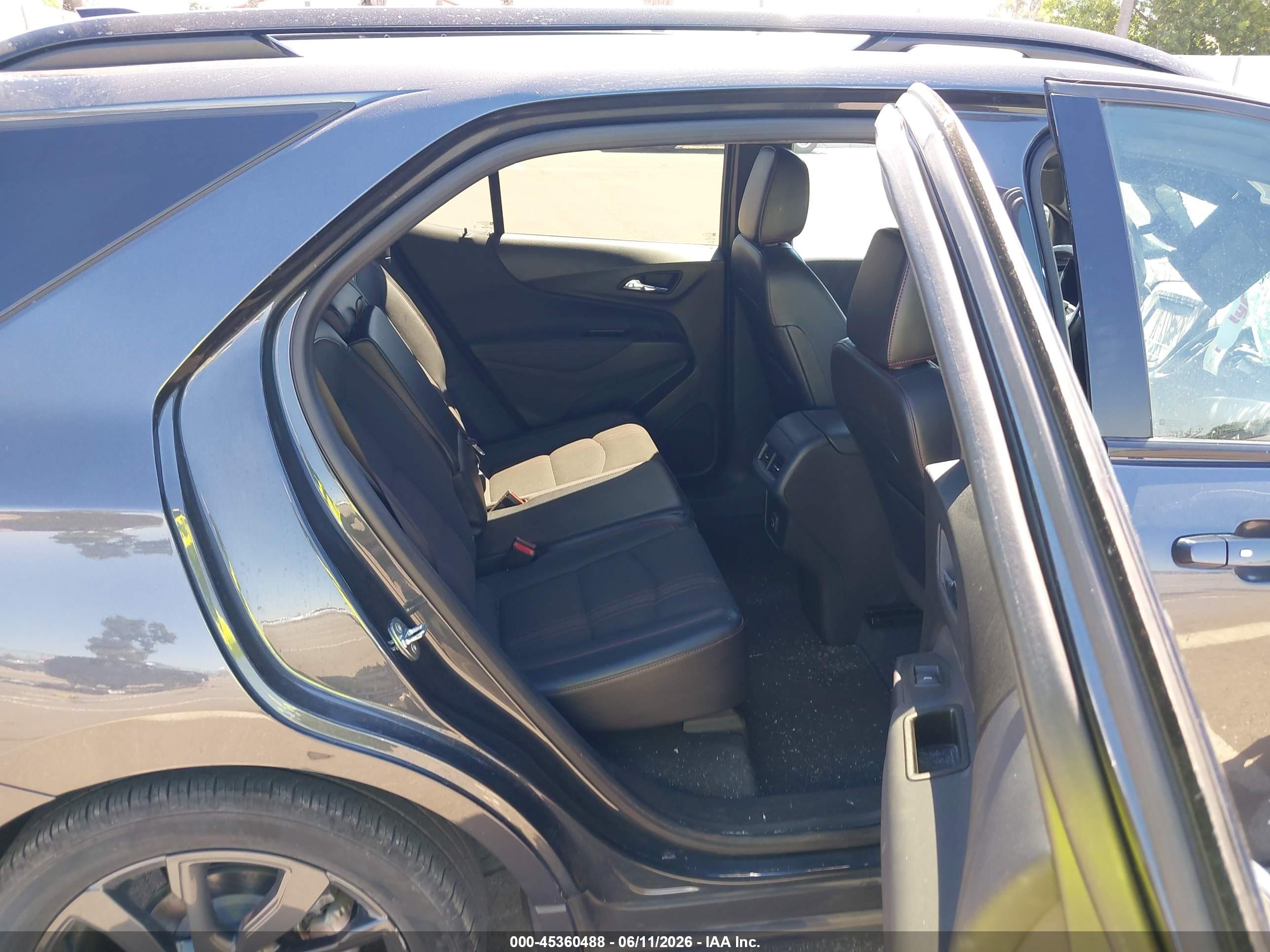 CHEVROLET EQUINOX image 8
