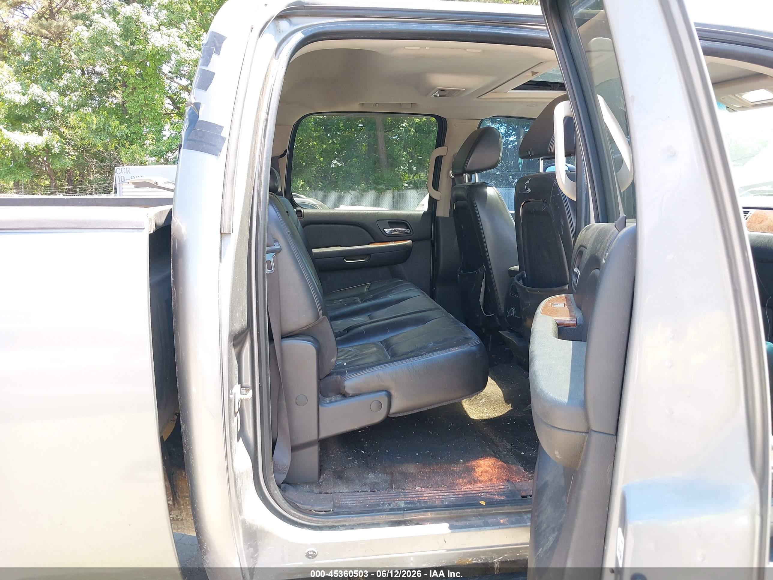 GMC SIERRA image 7