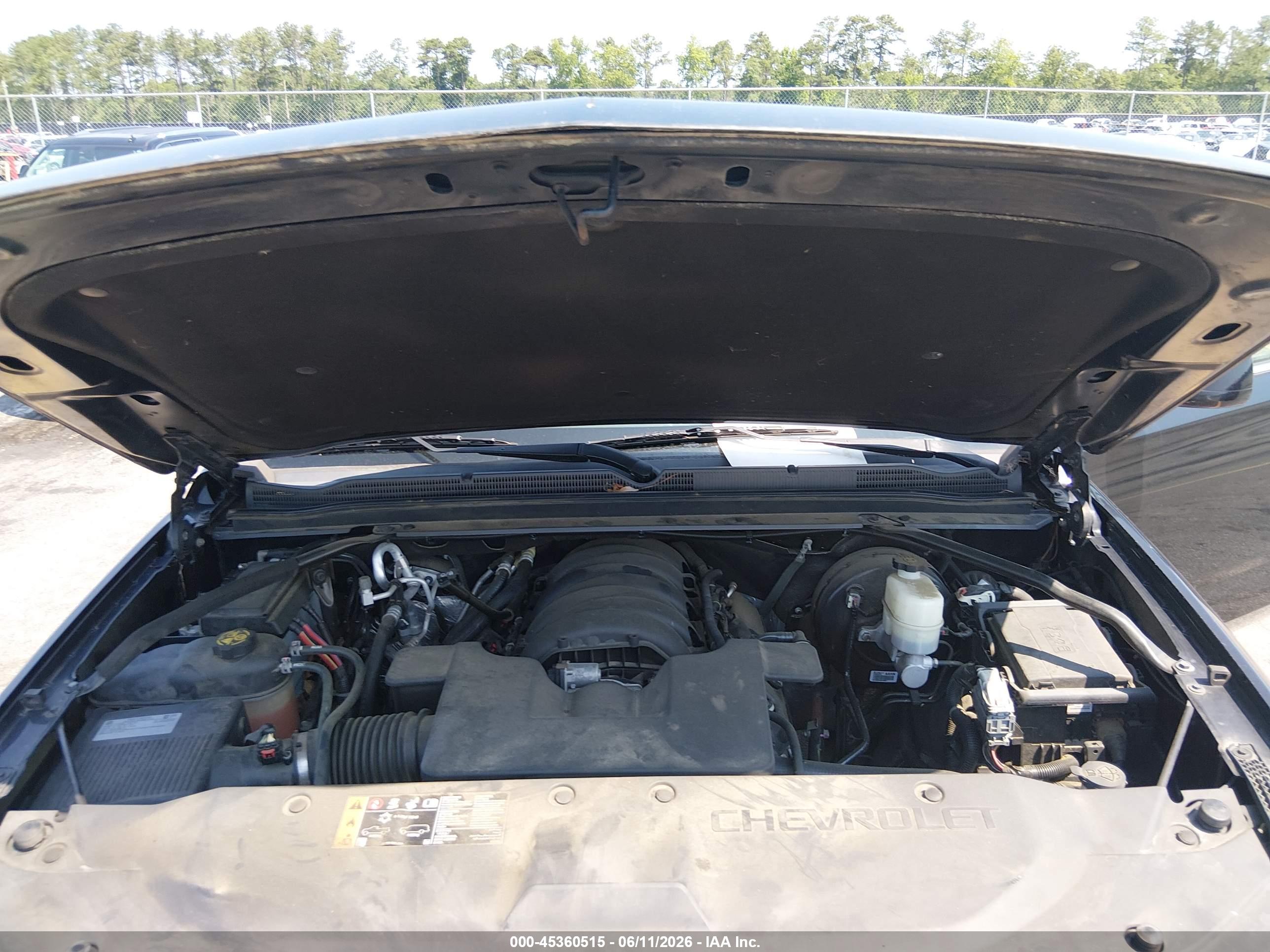 CHEVROLET TAHOE image 10