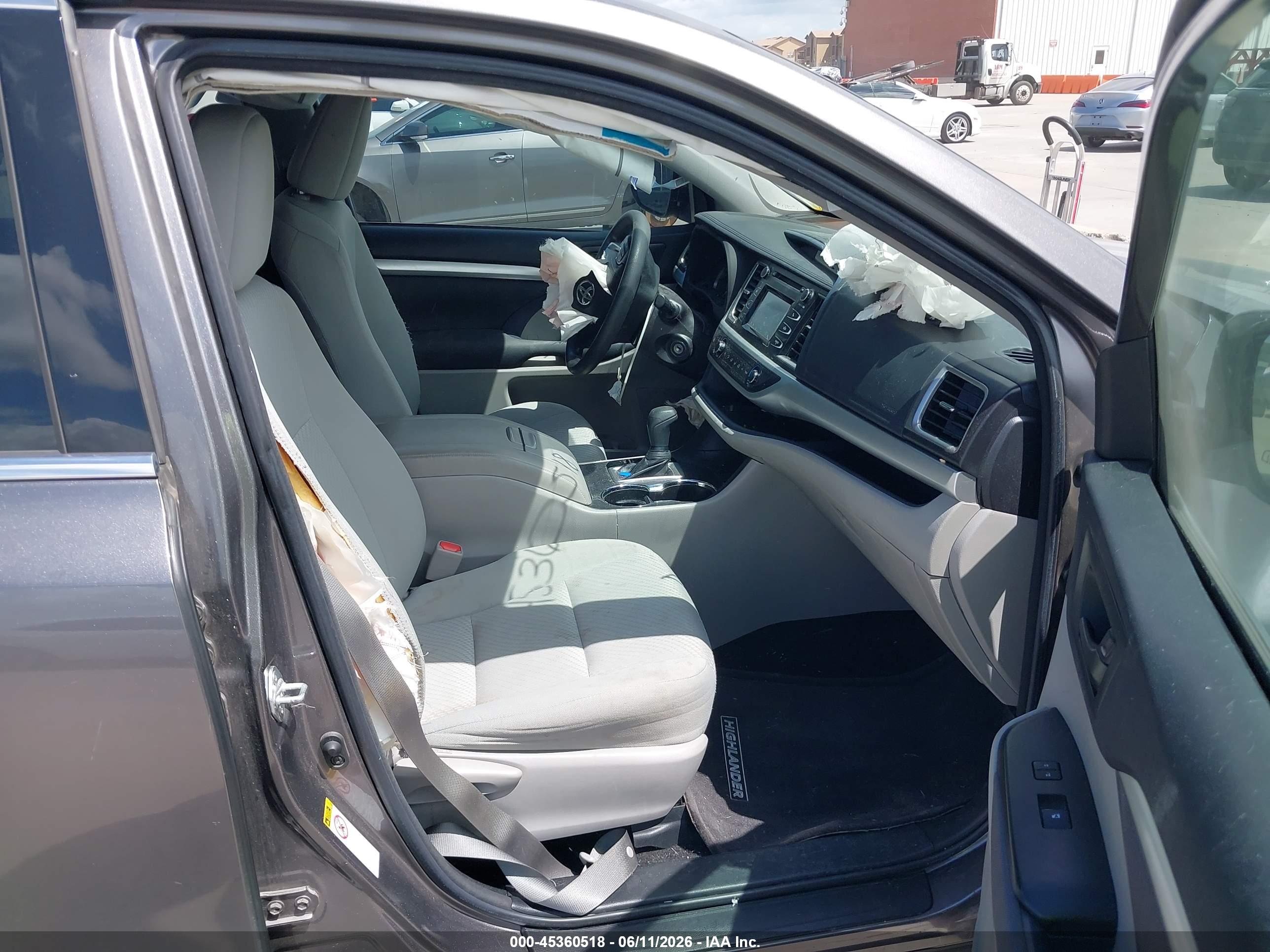 TOYOTA HIGHLANDER image 5