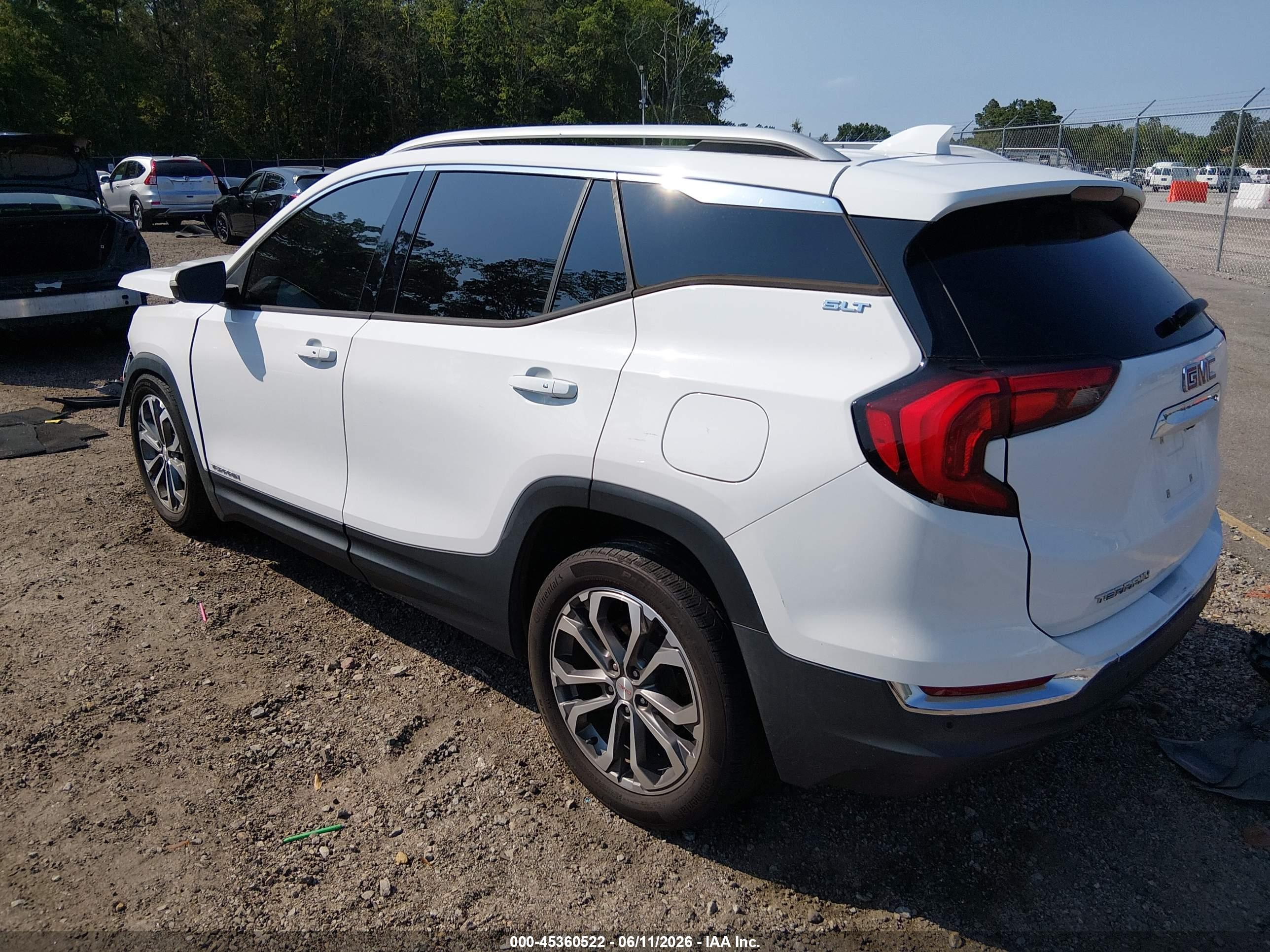 GMC TERRAIN image 3