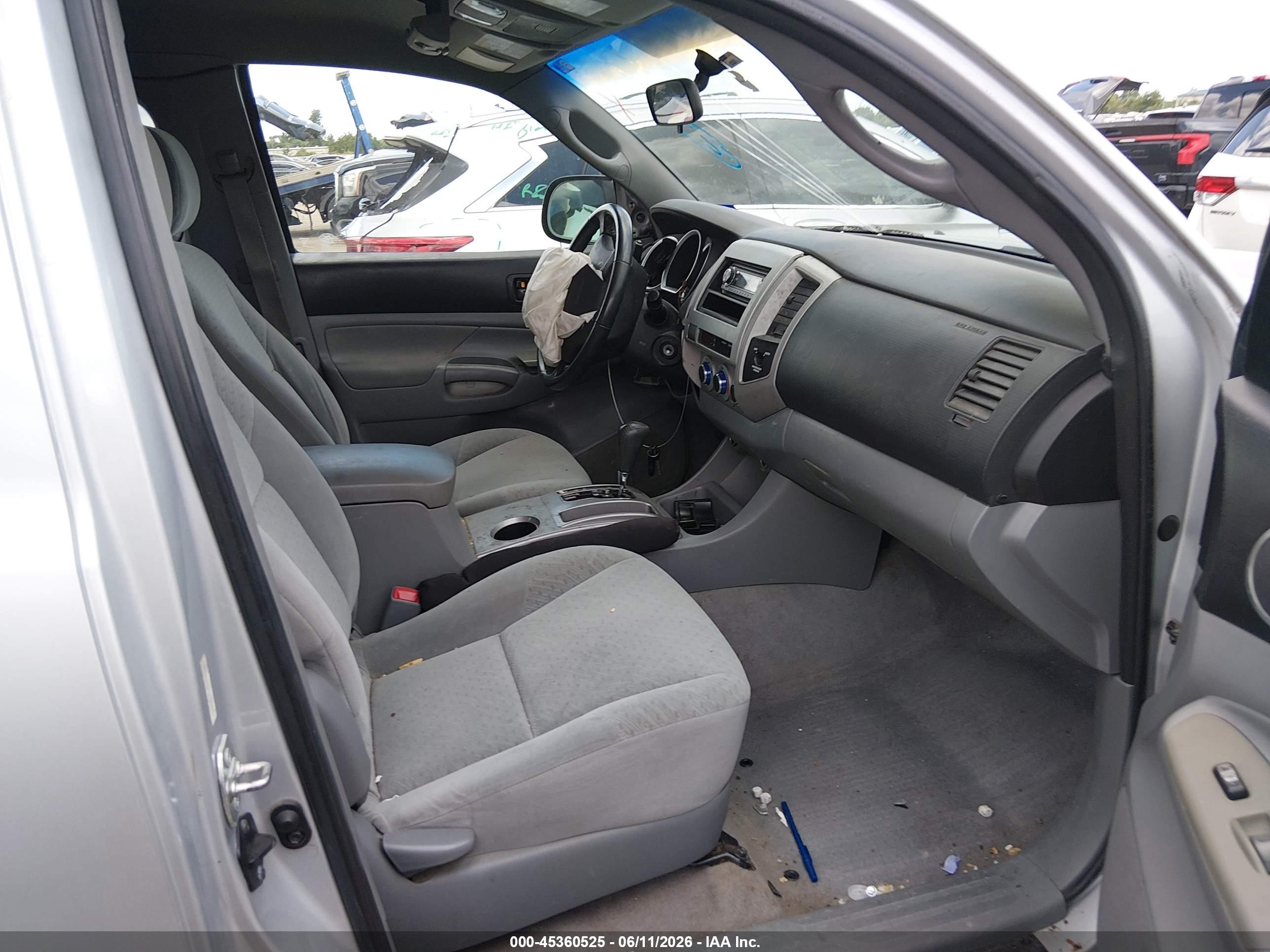 TOYOTA TACOMA image 5