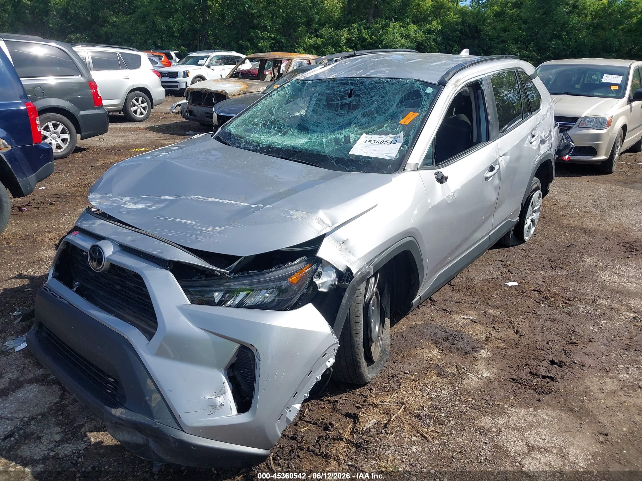 TOYOTA RAV4 image 2