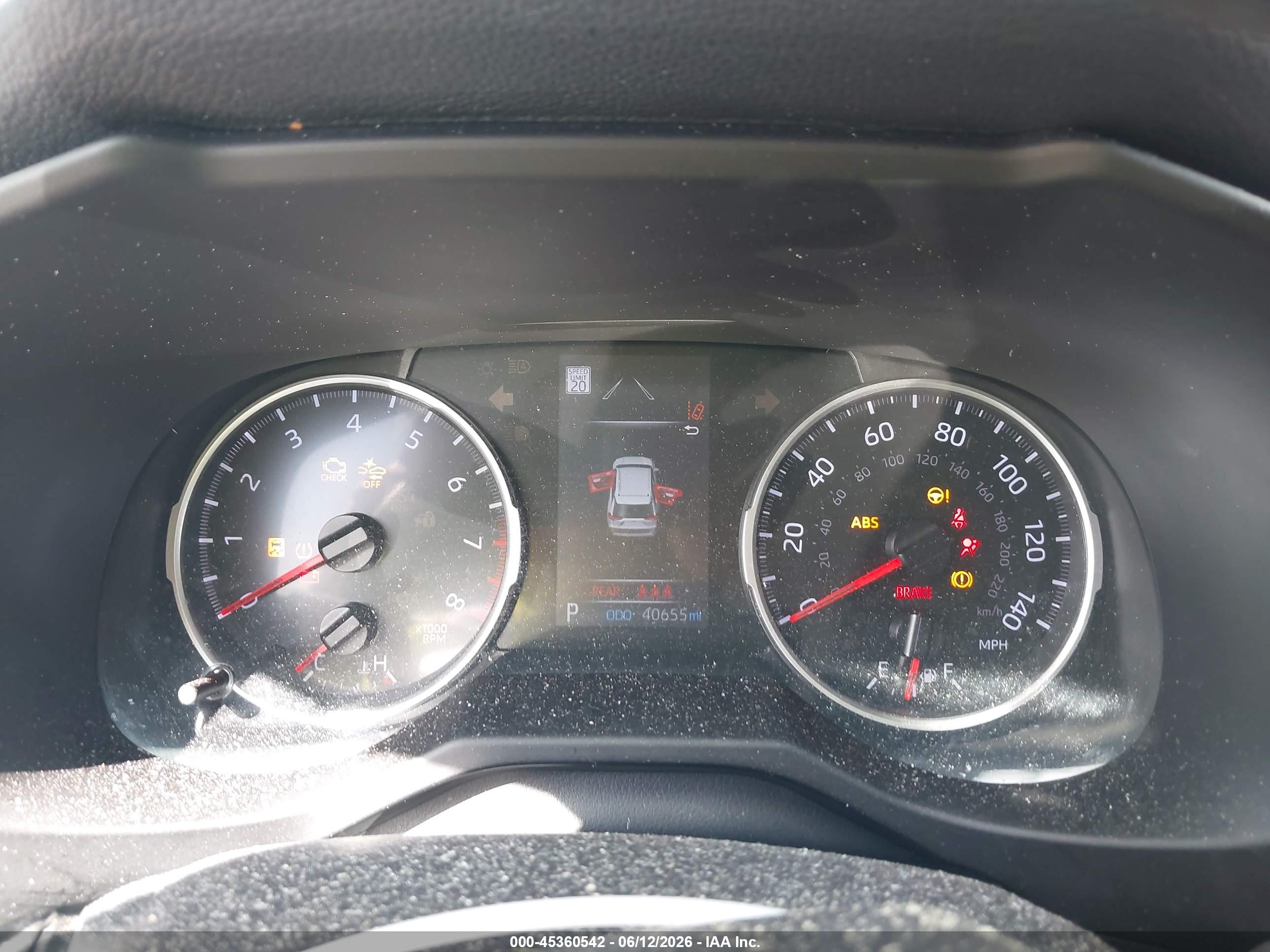 TOYOTA RAV4 image 7