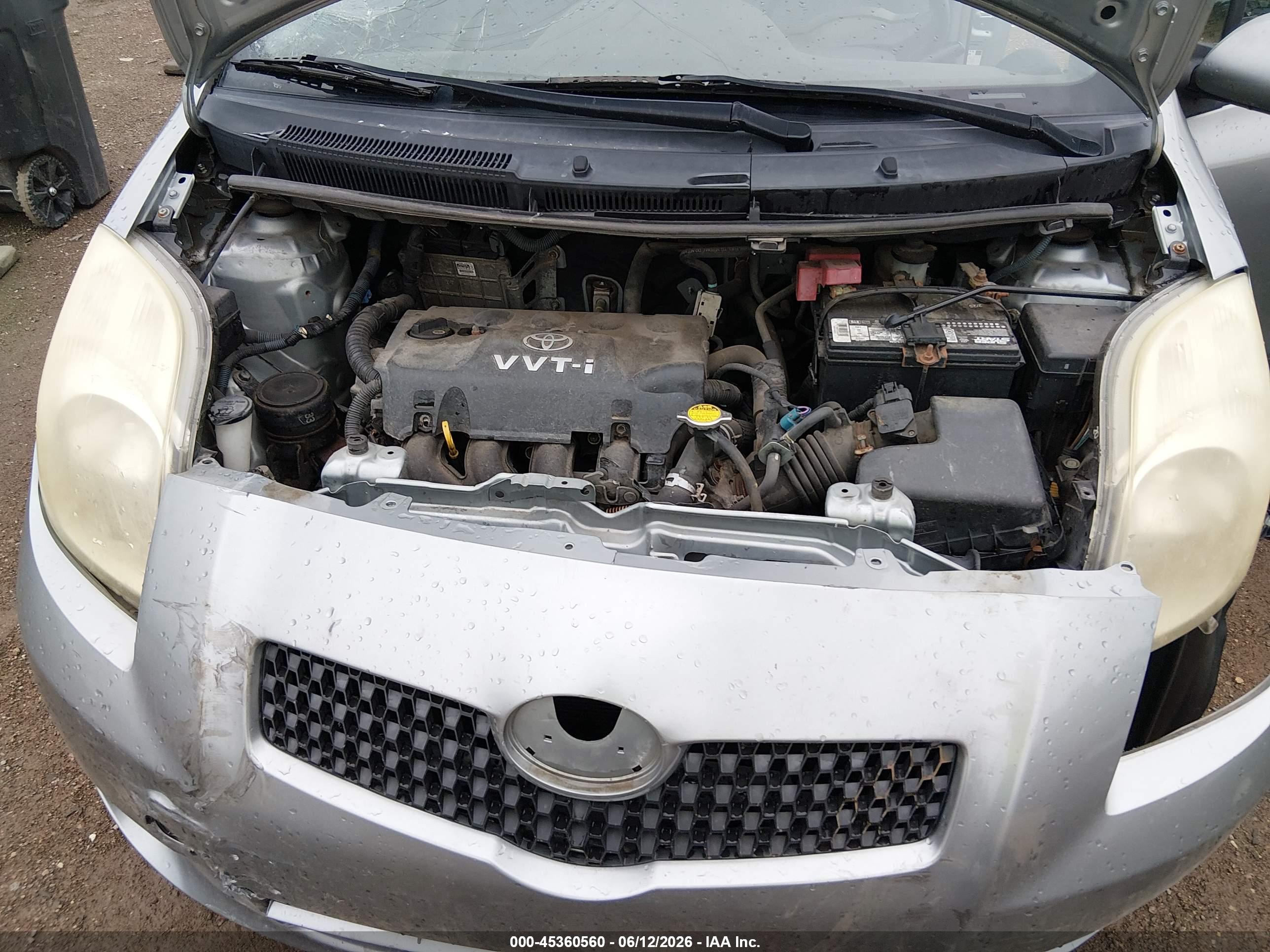 TOYOTA YARIS image 10