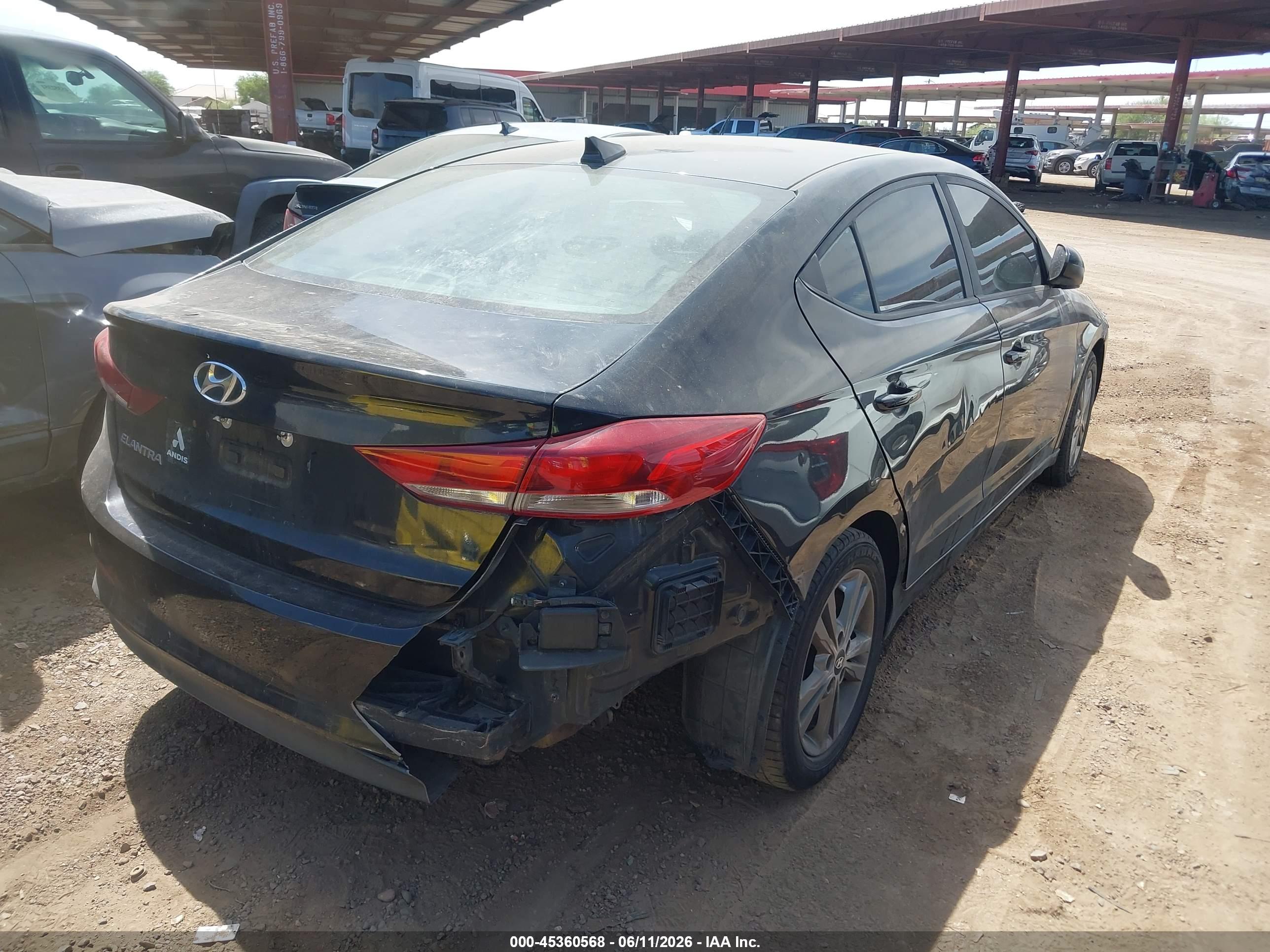 HYUNDAI ELANTRA image 4