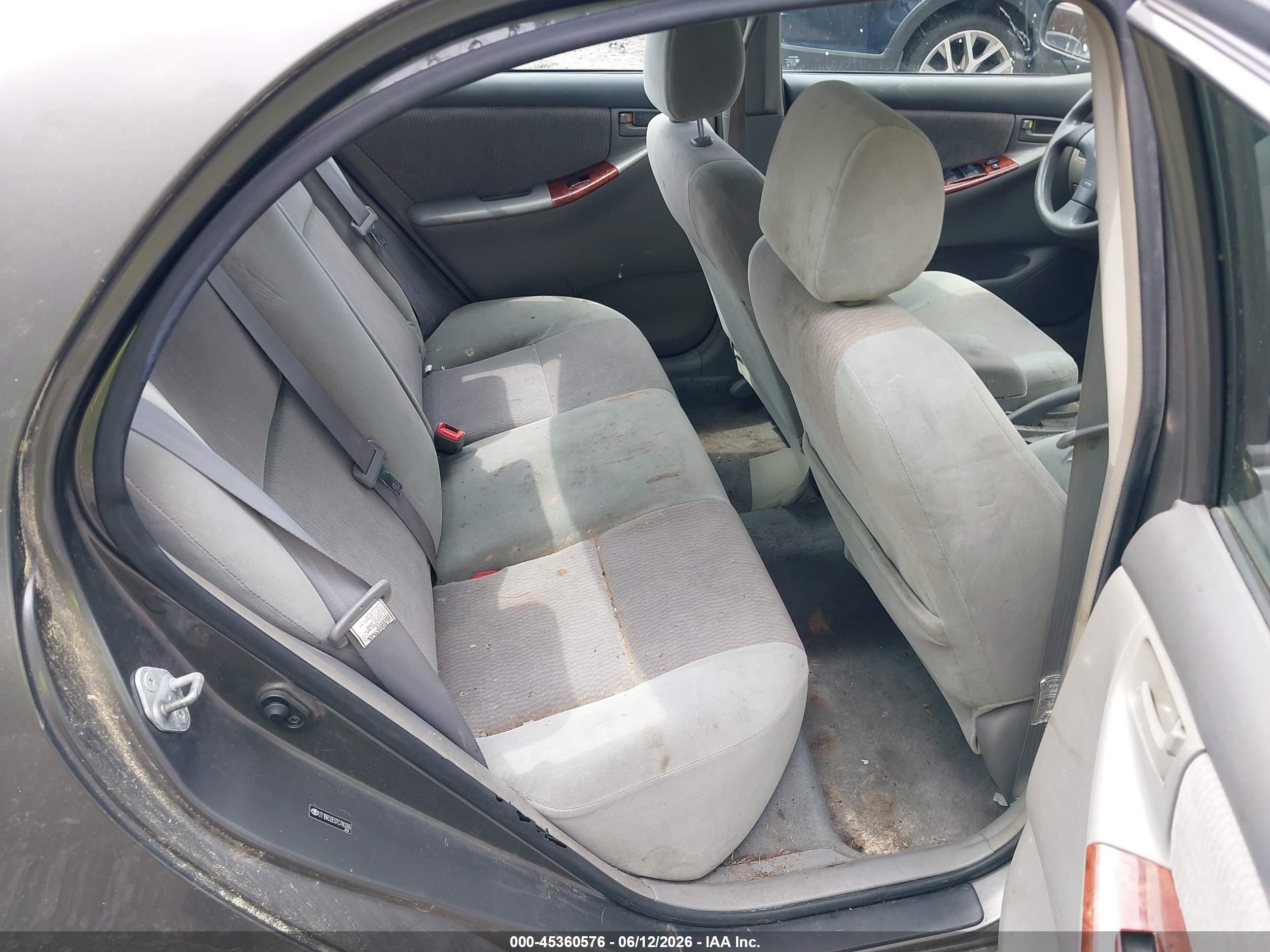 TOYOTA COROLLA image 8
