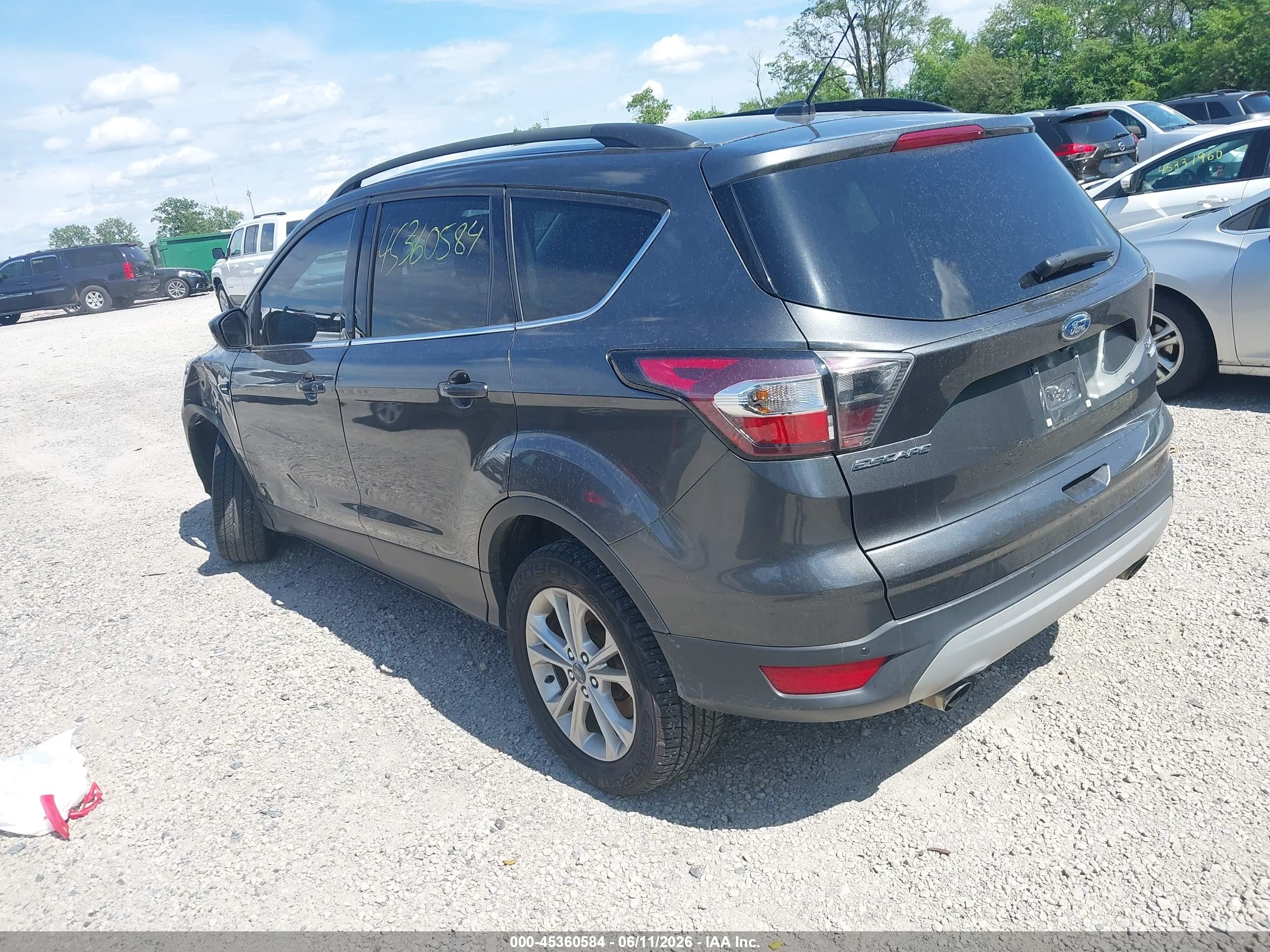 FORD ESCAPE image 3