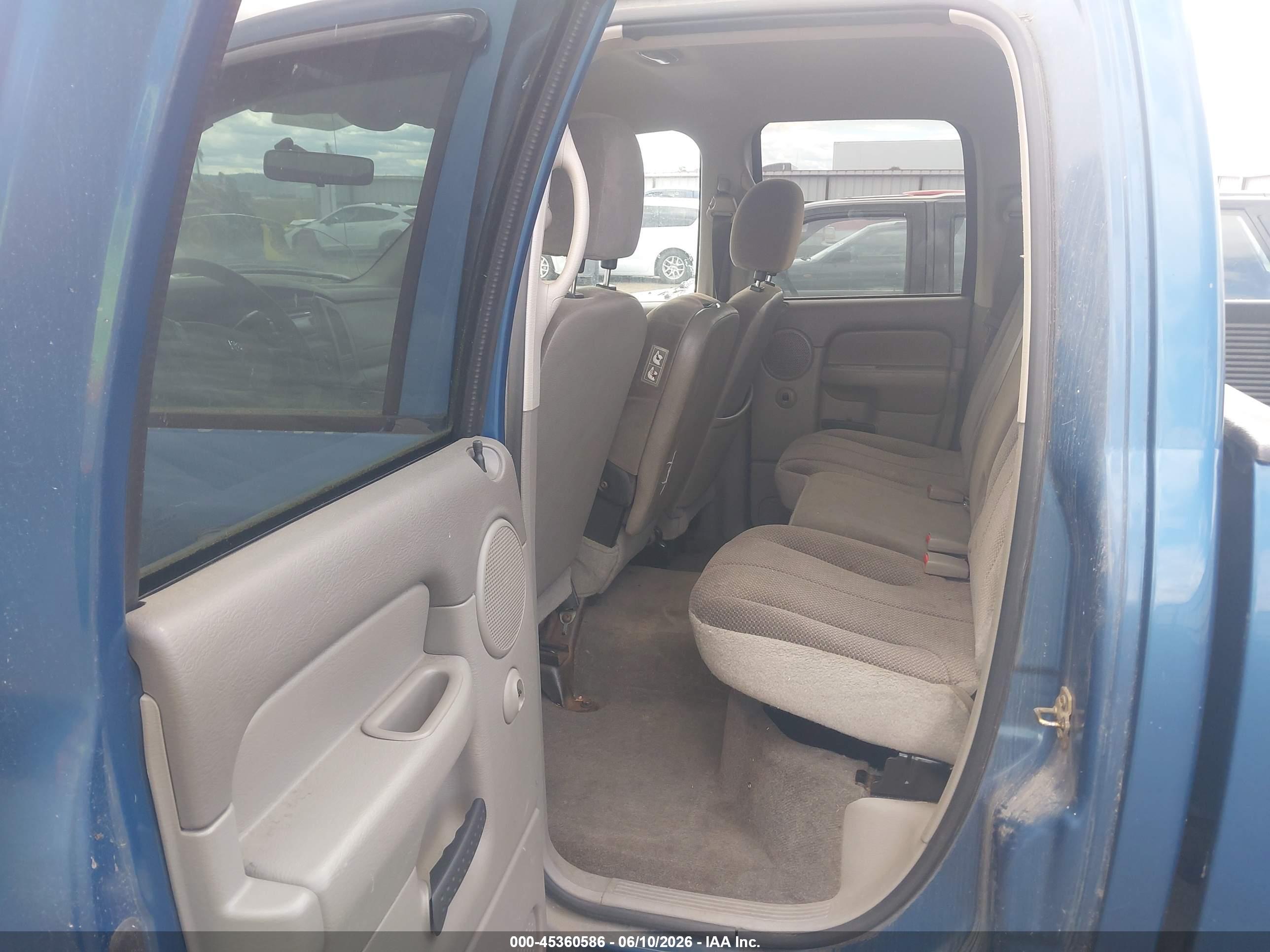 DODGE RAM image 8