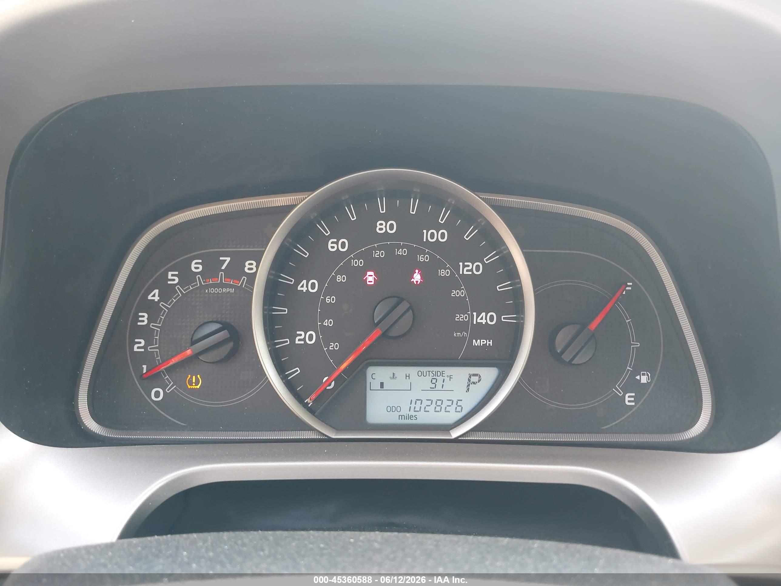 TOYOTA RAV4 image 7