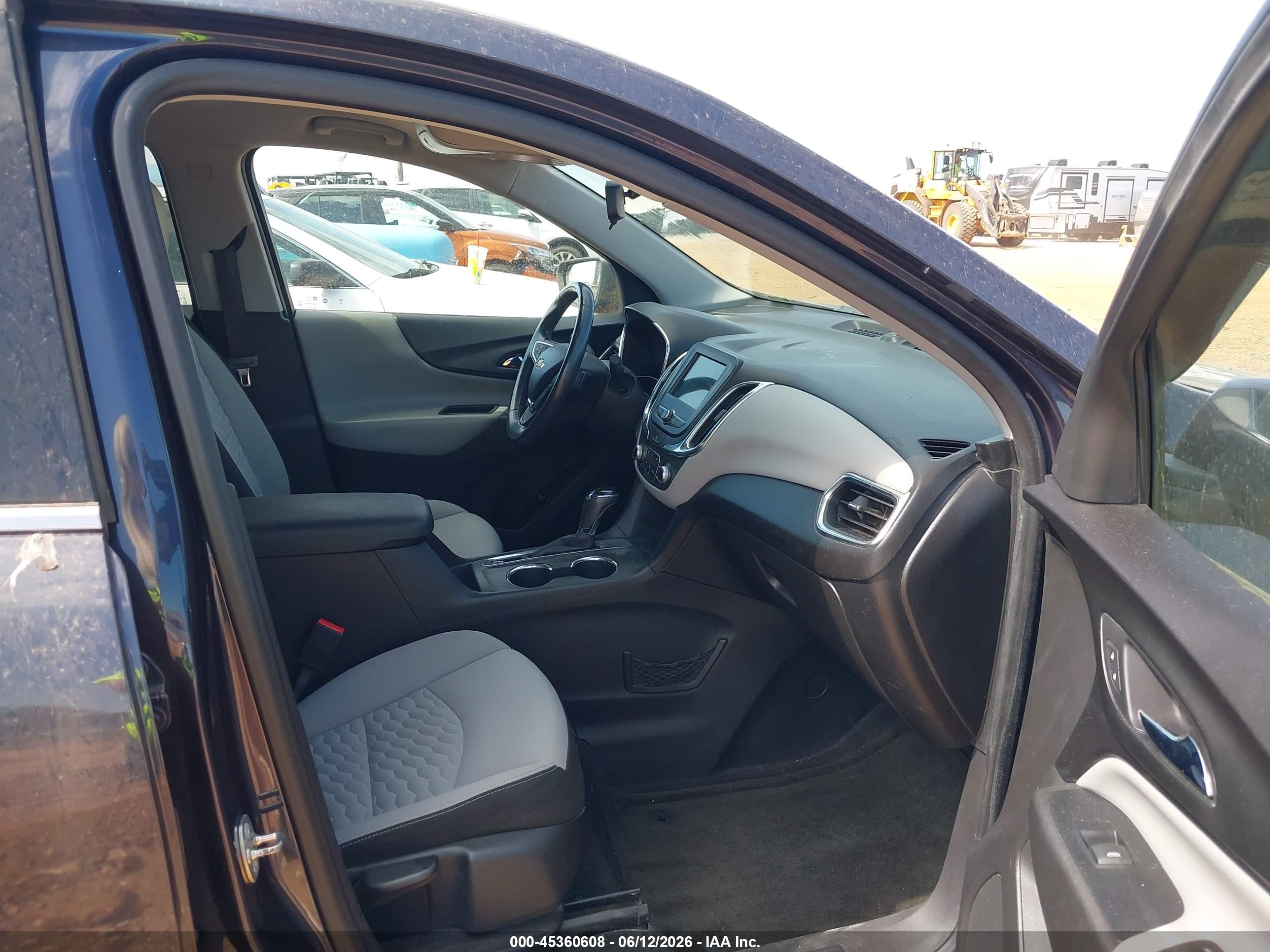 CHEVROLET EQUINOX image 5