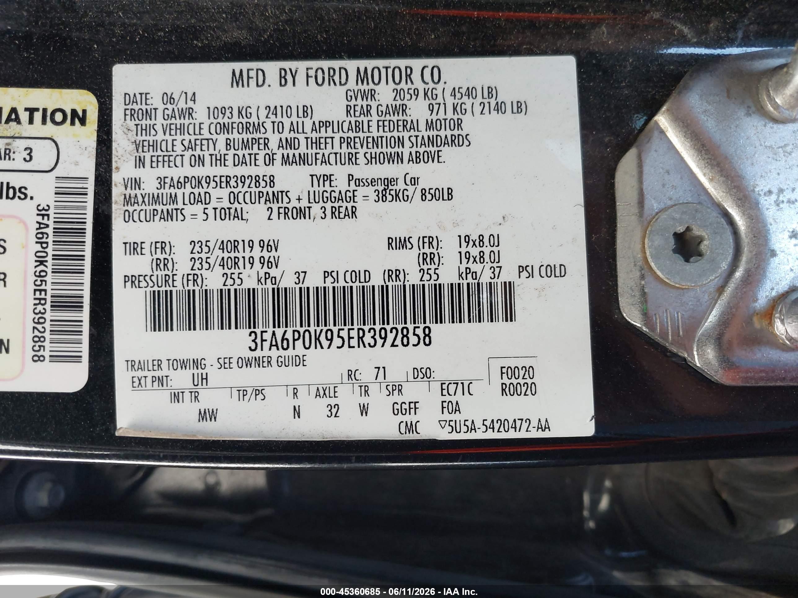 FORD FUSION image 9