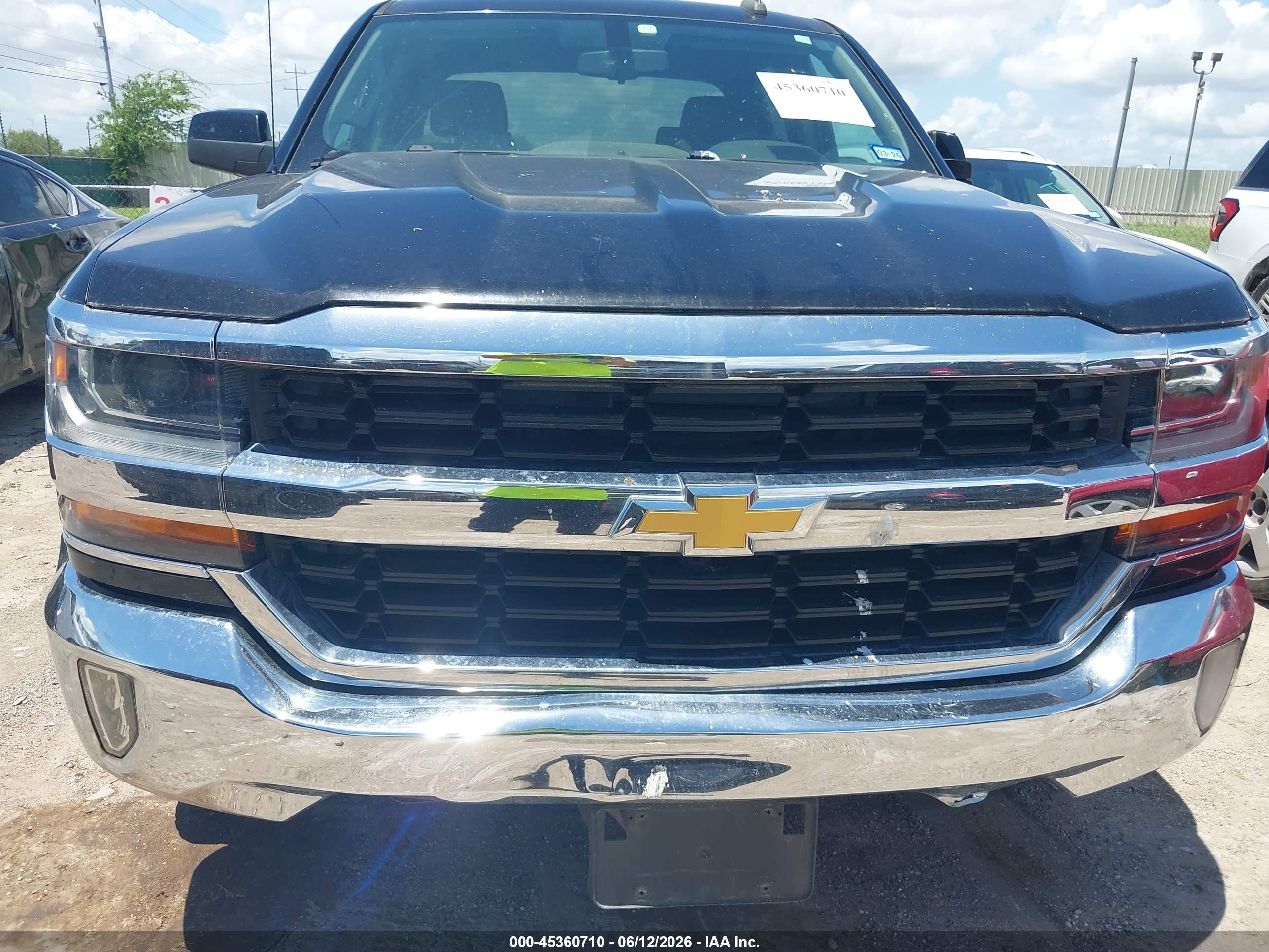 CHEVROLET SILVERADO image 6