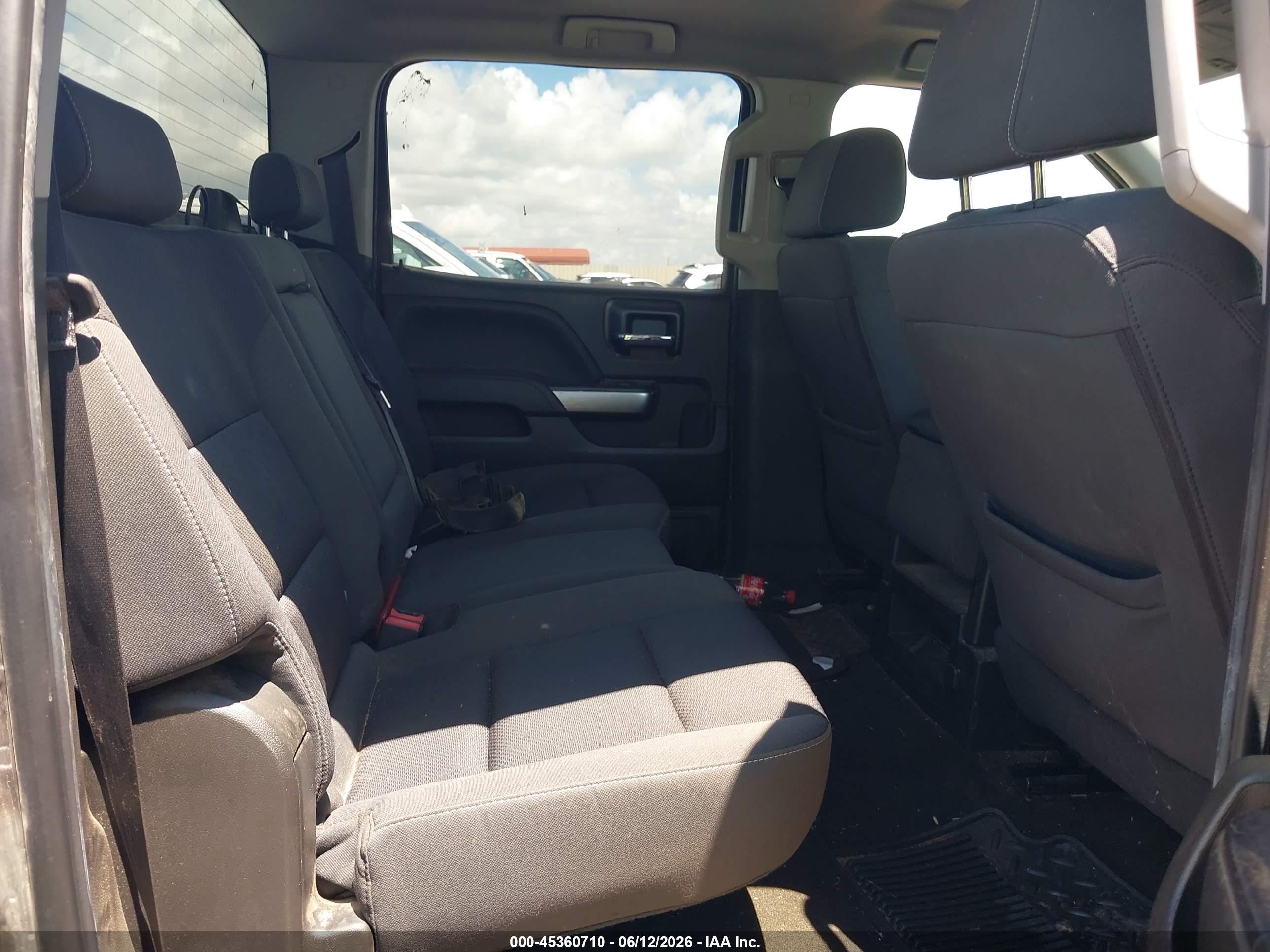 CHEVROLET SILVERADO image 8