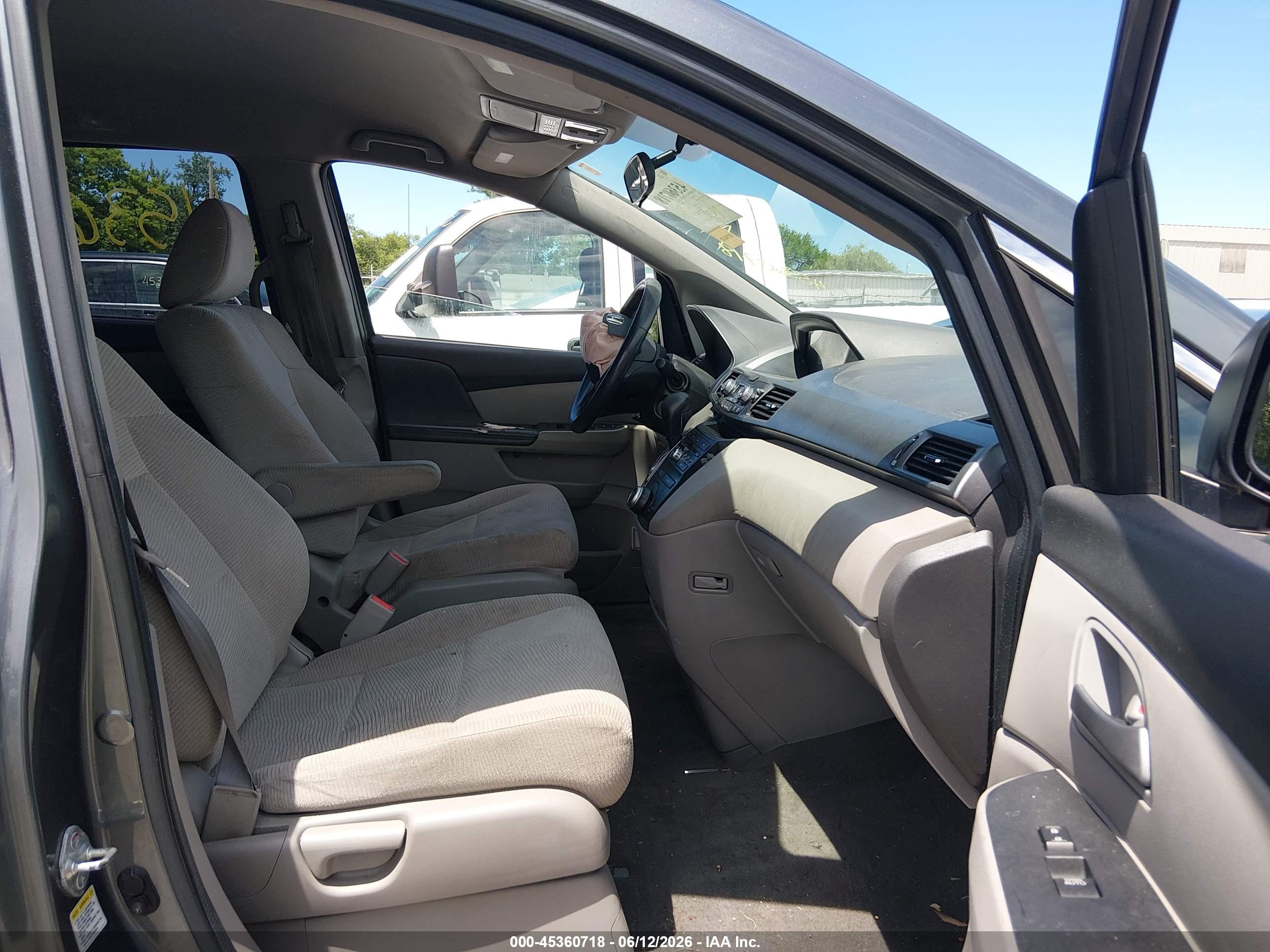 HONDA ODYSSEY image 5