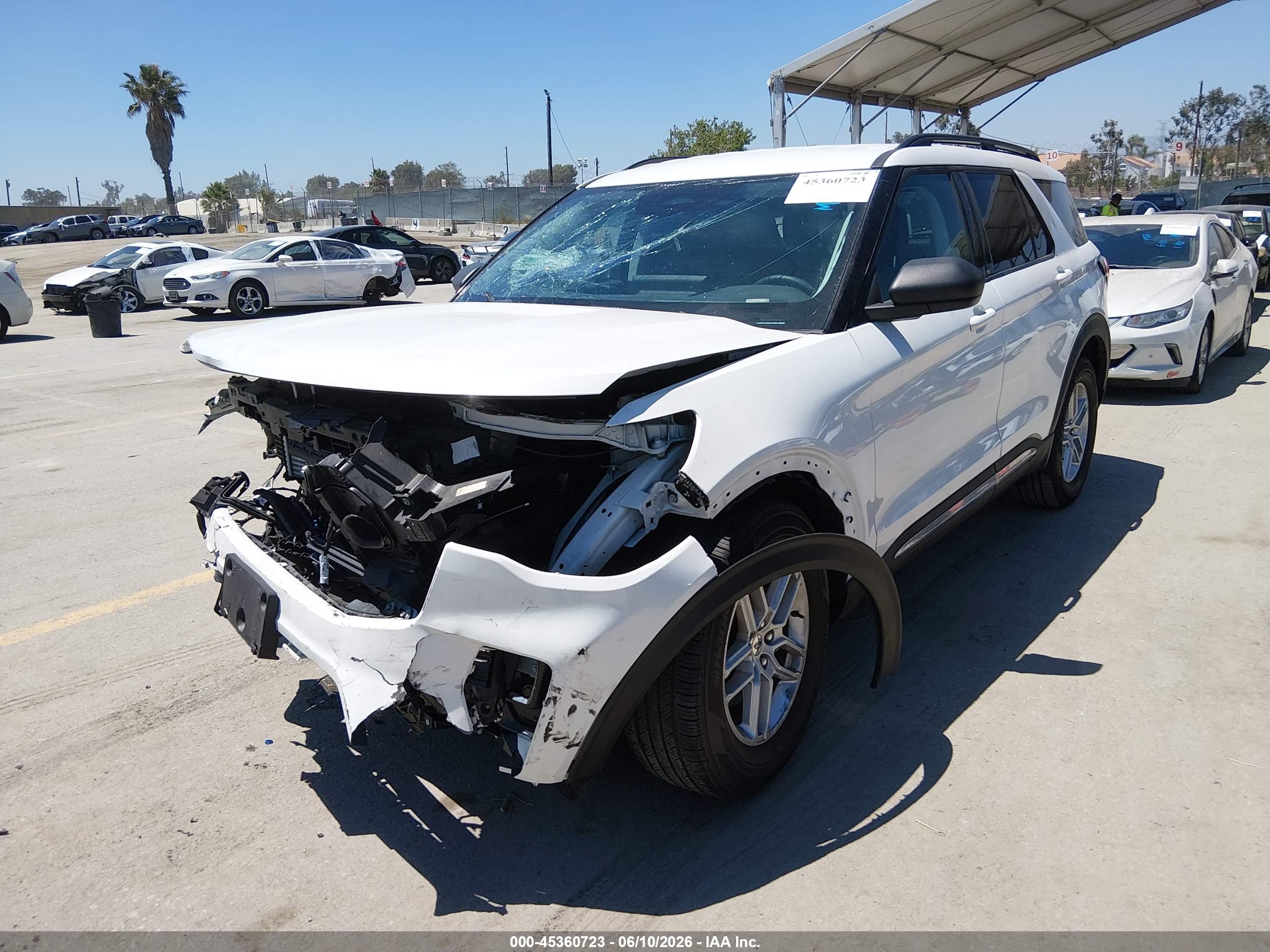 FORD EXPLORER image 2