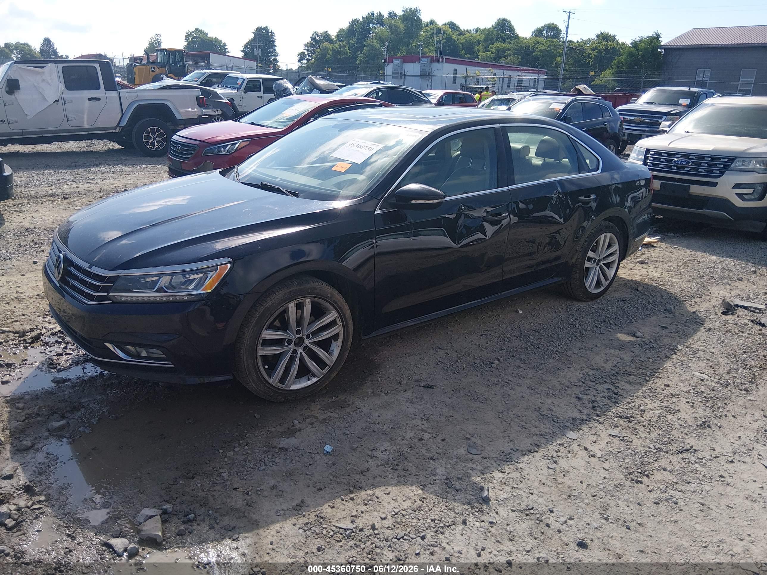VOLKSWAGEN PASSAT image 2