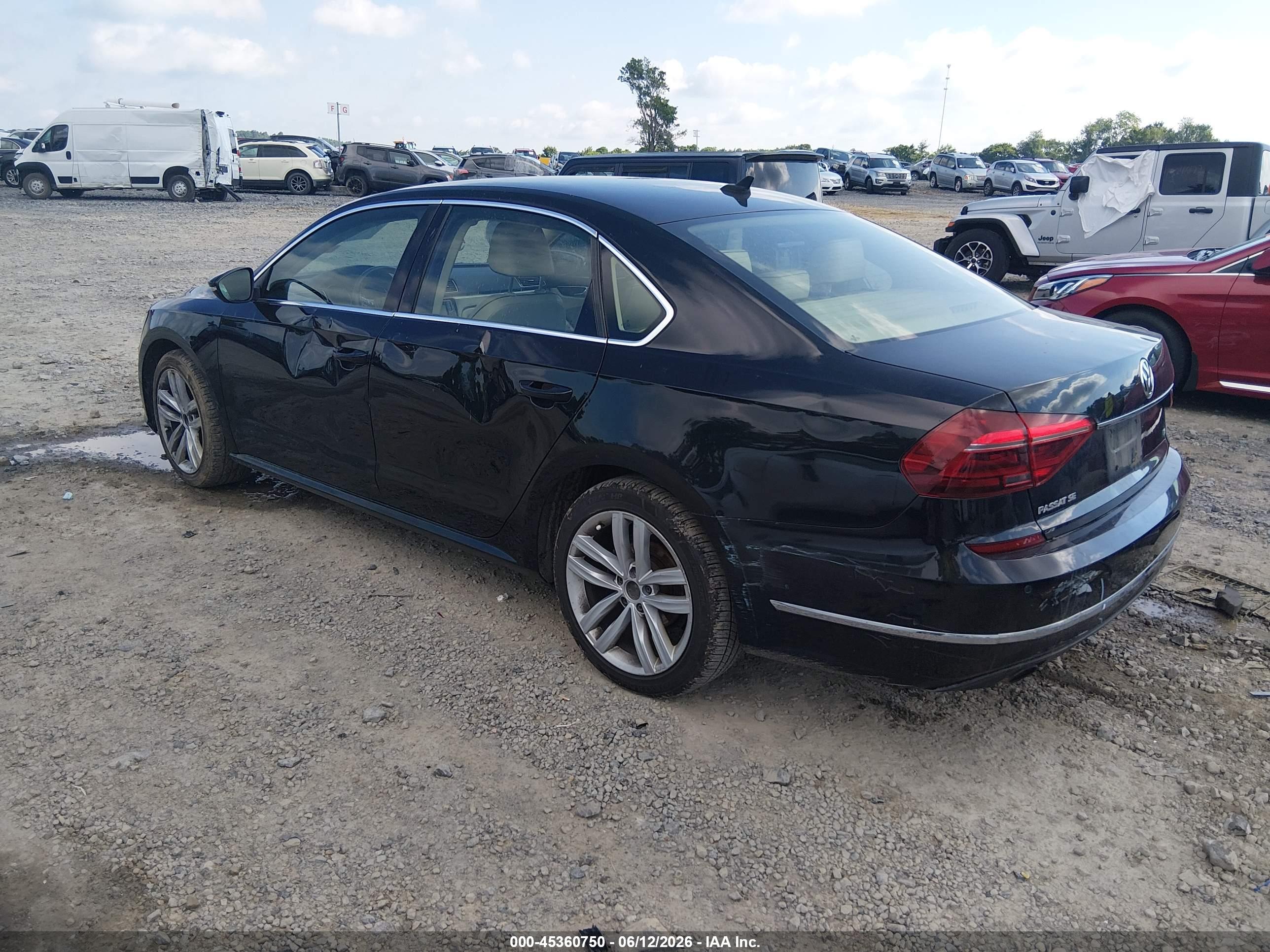 VOLKSWAGEN PASSAT image 3