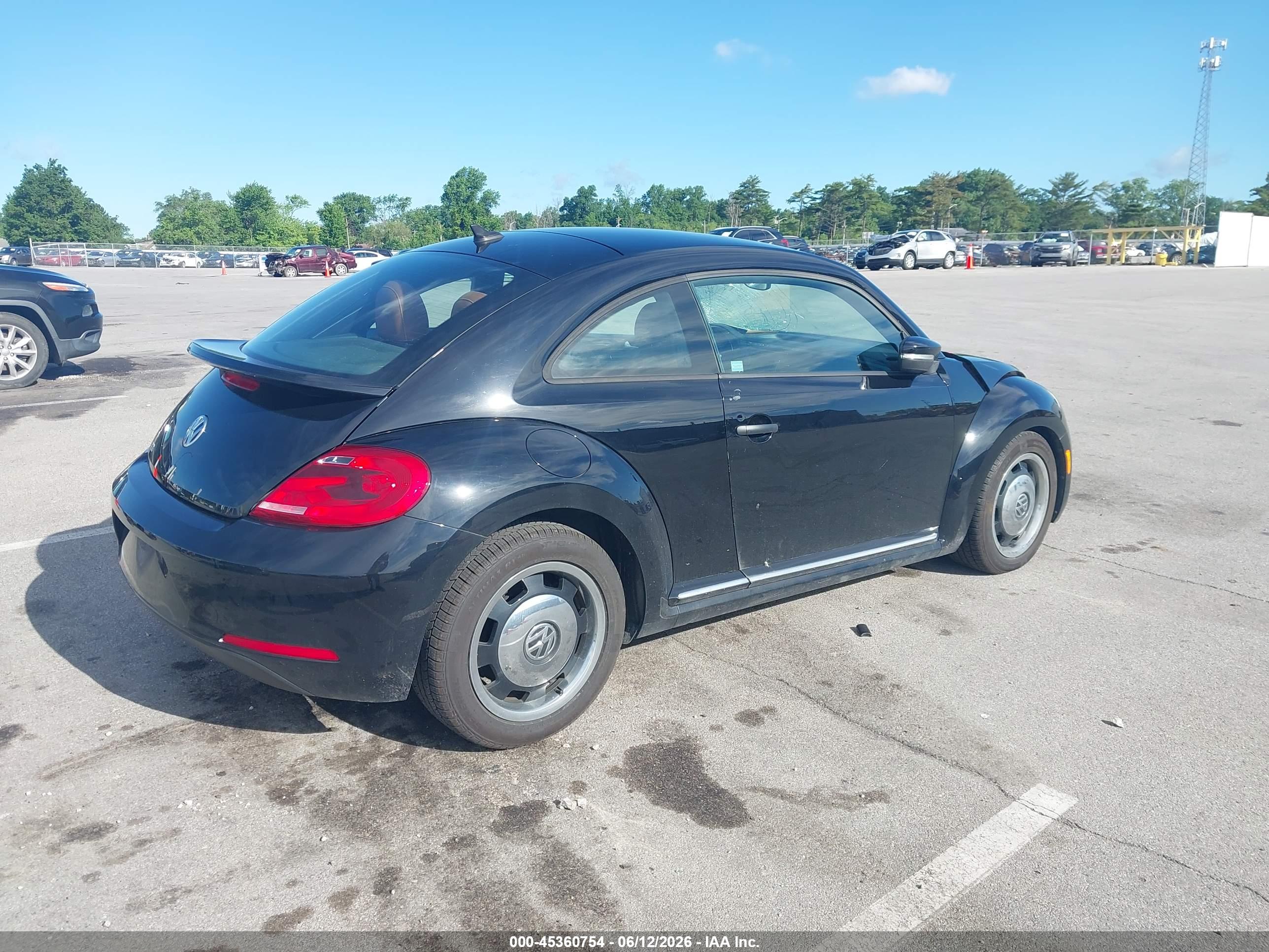 VOLKSWAGEN BEETLE image 4
