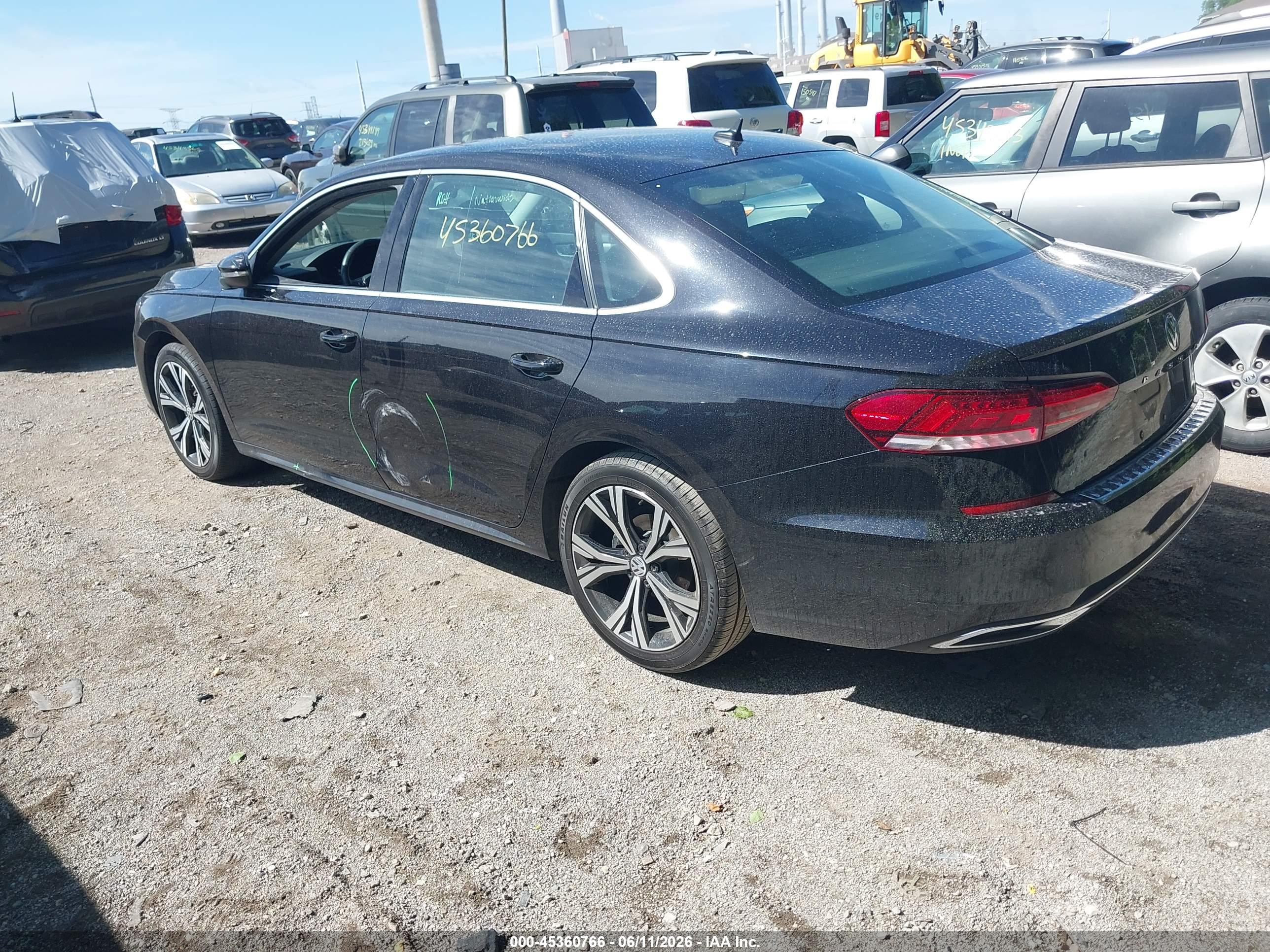 VOLKSWAGEN PASSAT image 3